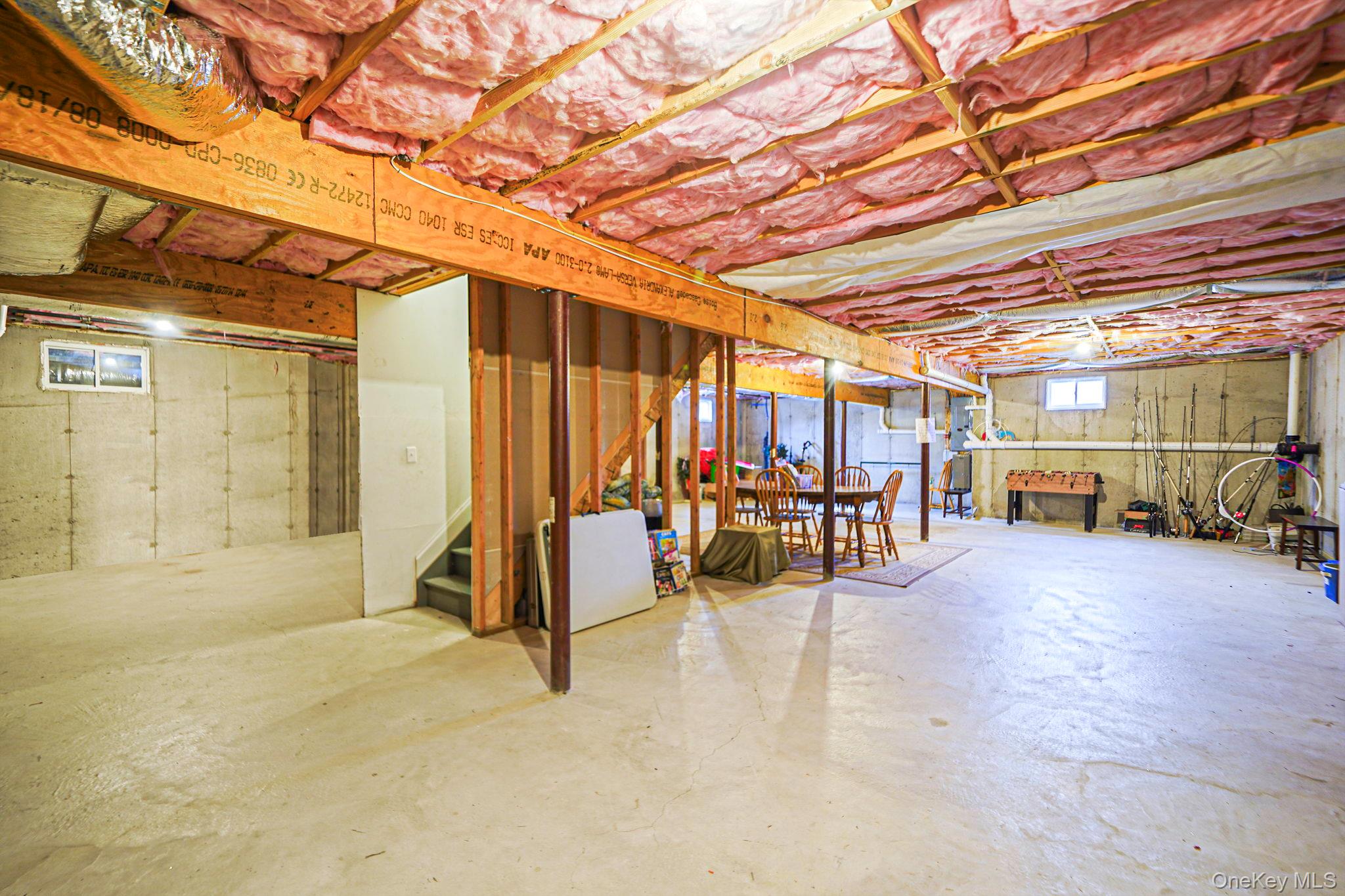 20 Dogwood Lane, East Moriches, NY 11940