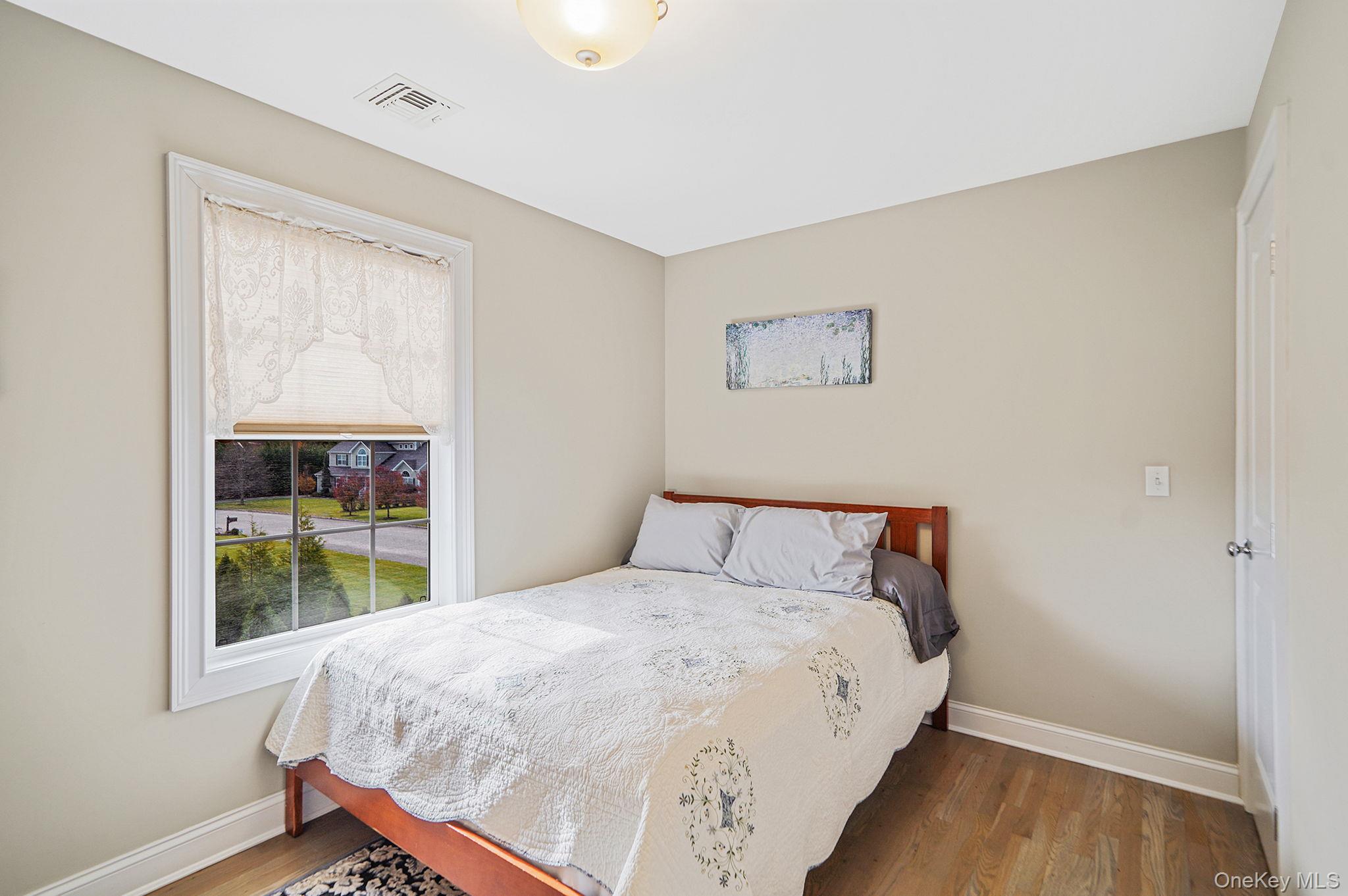 20 Dogwood Lane, East Moriches, NY 11940