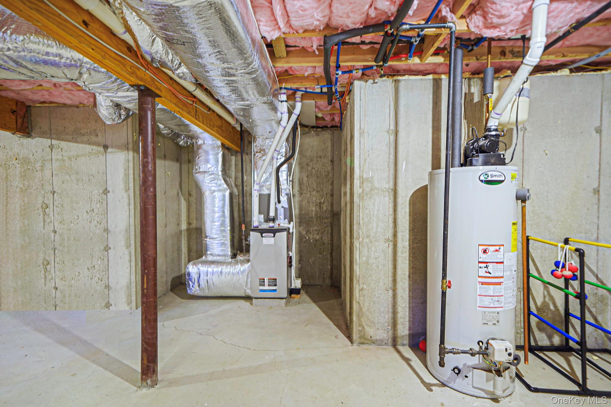 20 Dogwood Lane, East Moriches, NY 11940