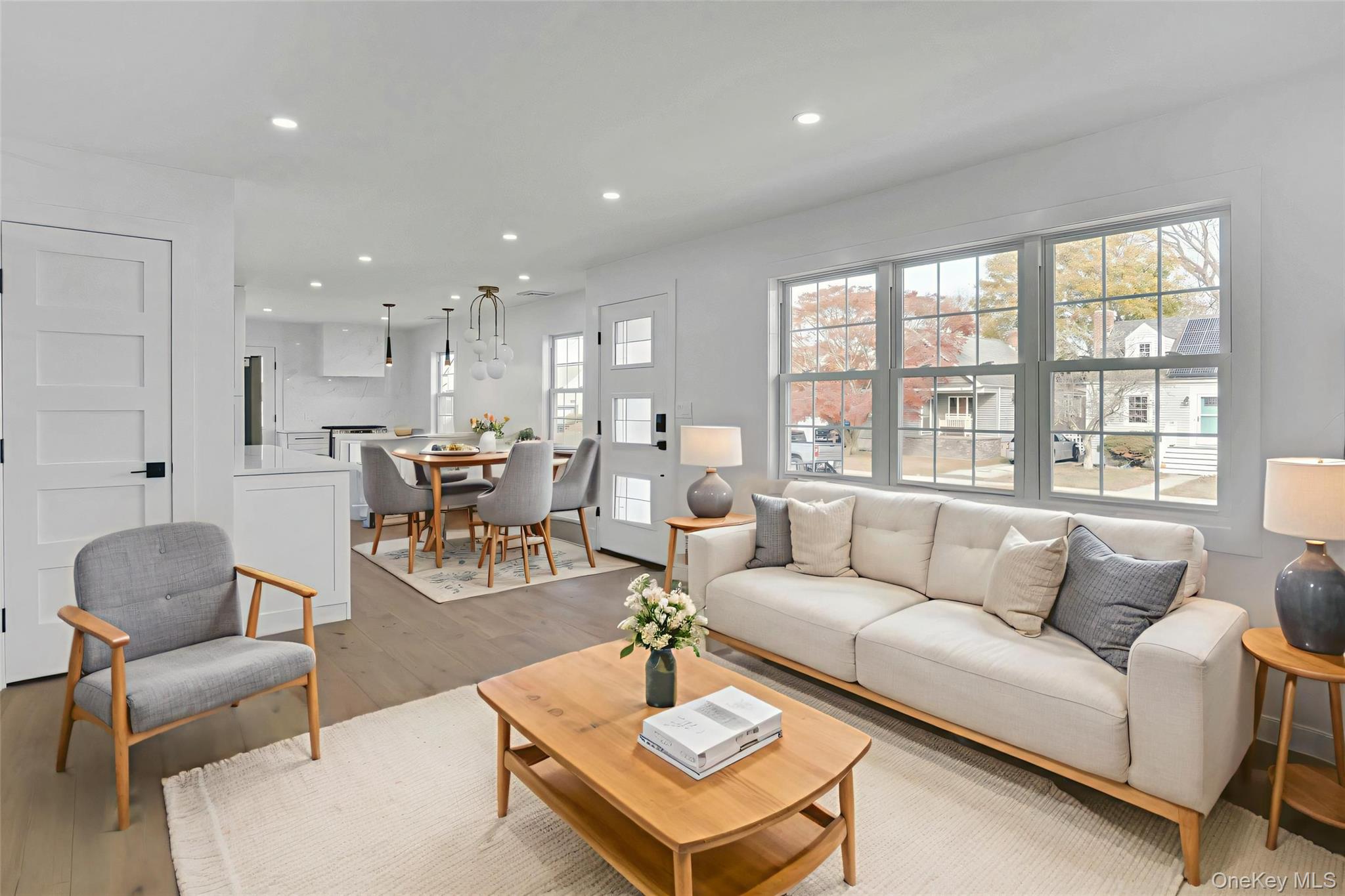 243 Lido Parkway, Lindenhurst, NY 11757