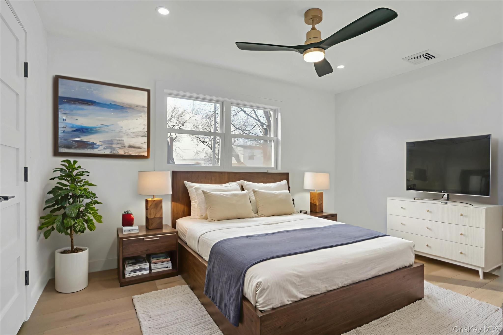 243 Lido Parkway, Lindenhurst, NY 11757