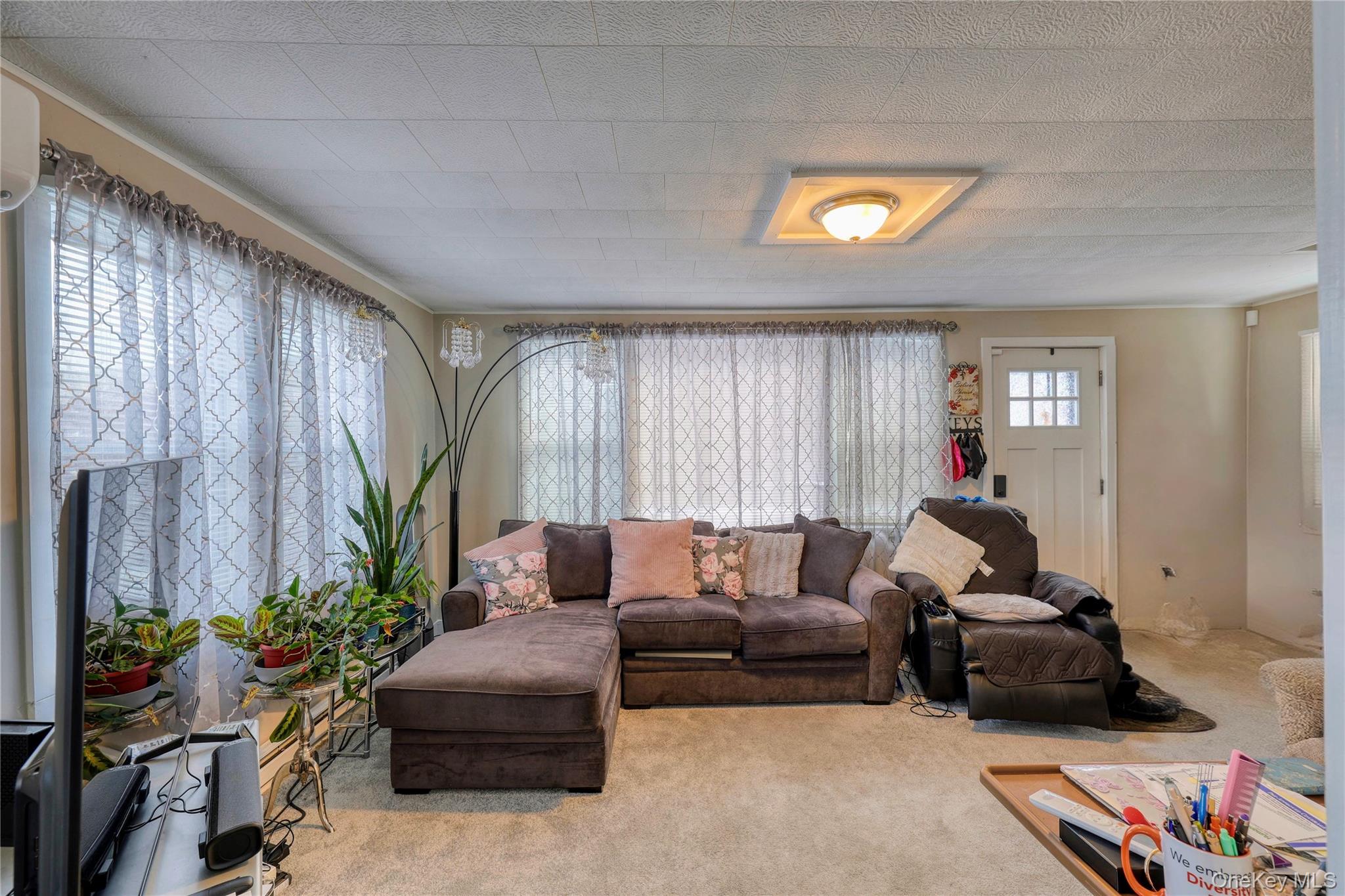 19 Nevins Street, Ulster Park, NY 12428