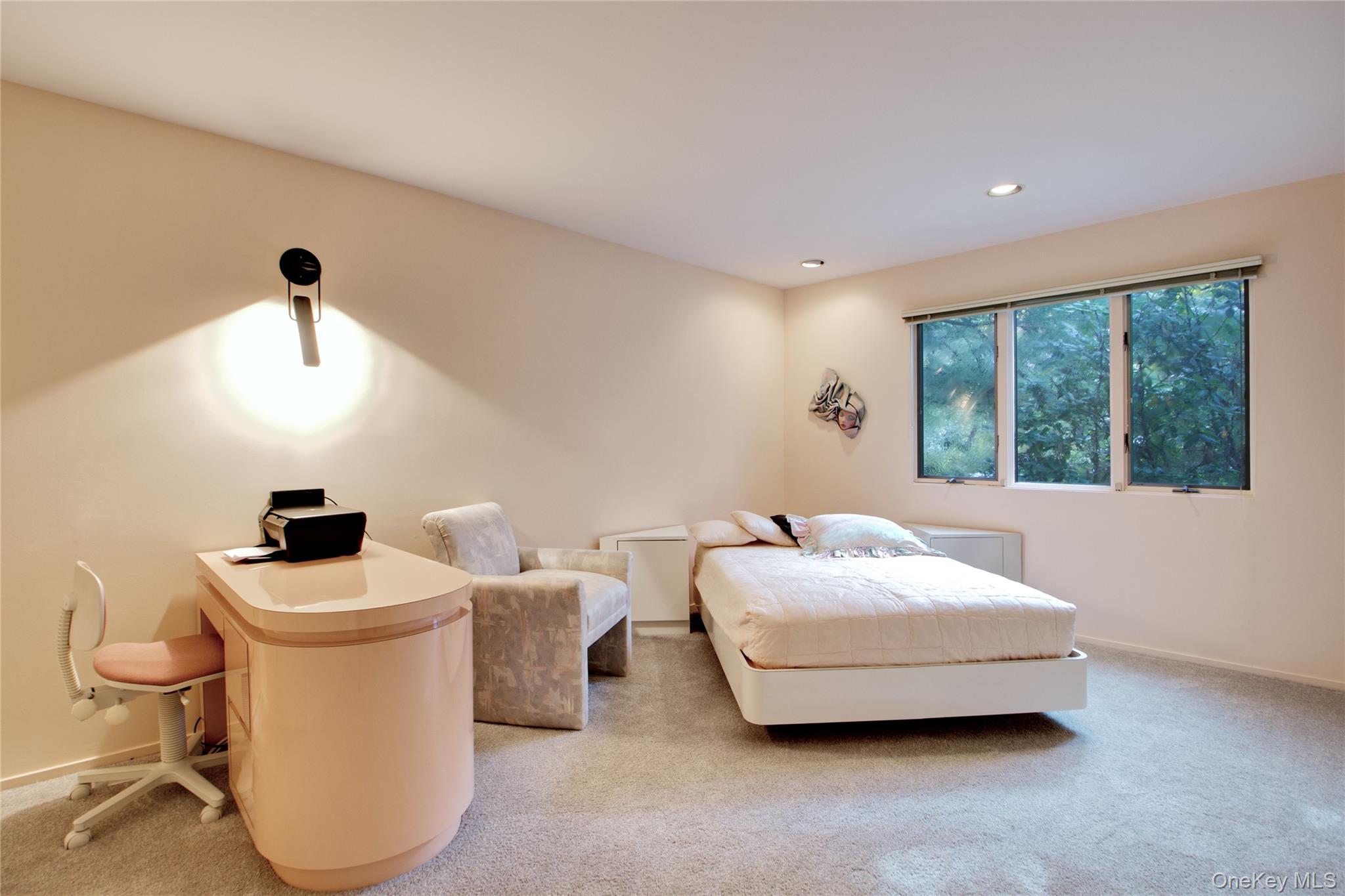 7 Pin Oak Court, Old Brookville, NY 11545