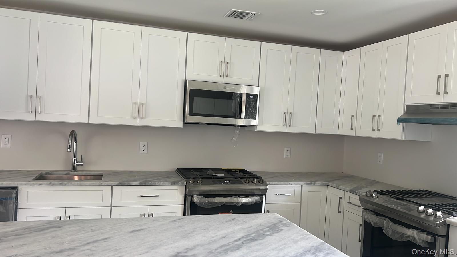 24 S Parker Drive, Monsey, NY 10952