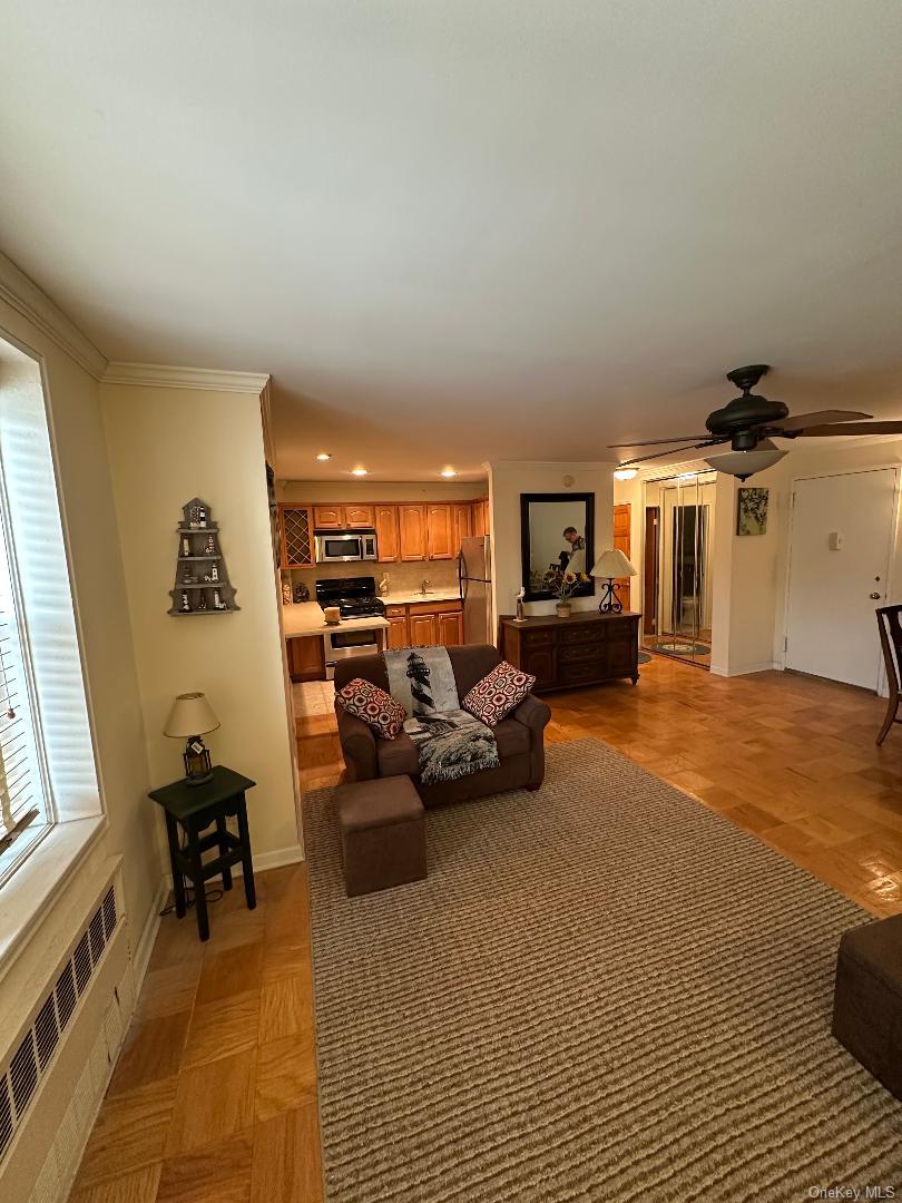 550 Shore Road # 6EE, Long Beach, NY 11561