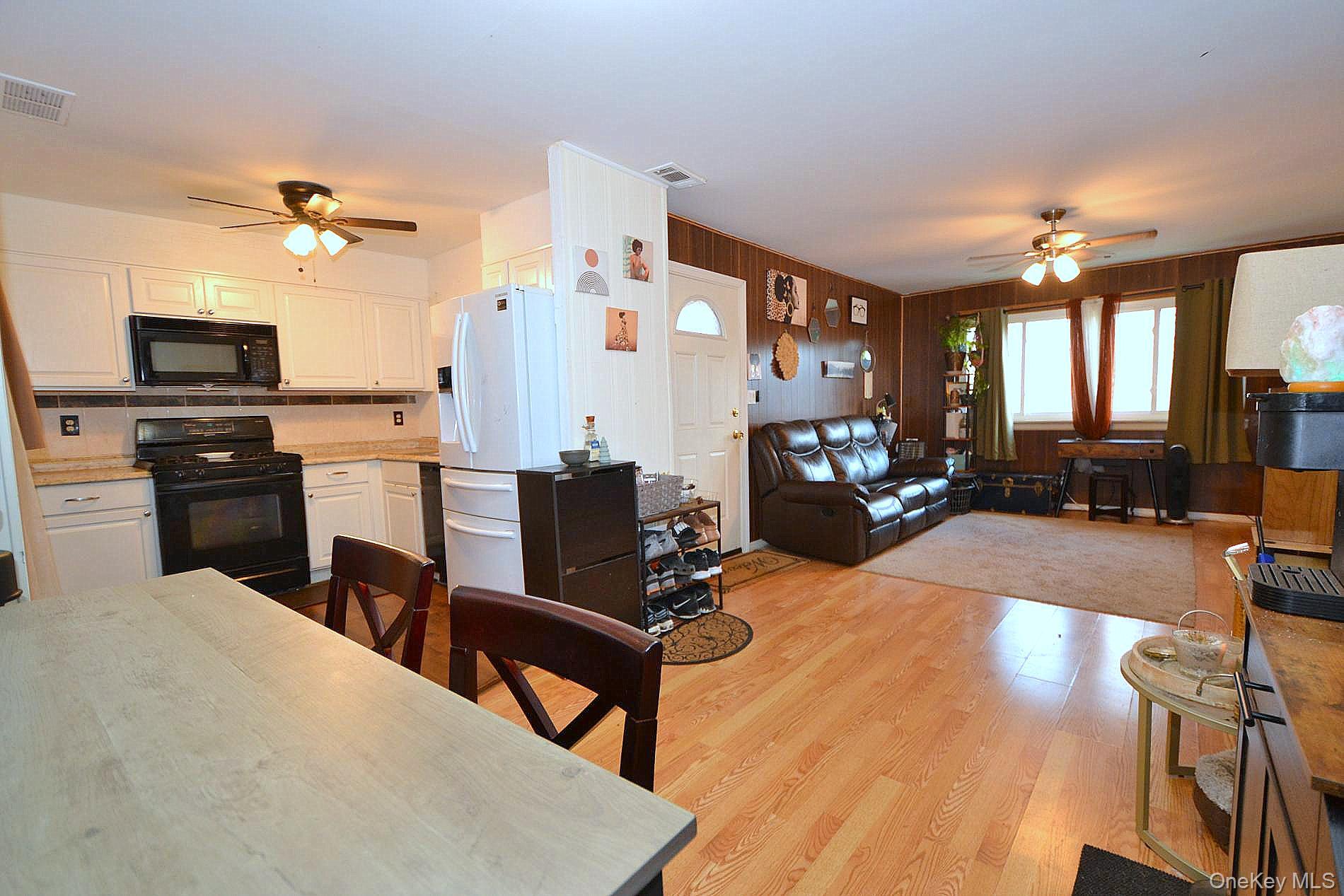 123 Feller Drive, Central Islip, NY 11722