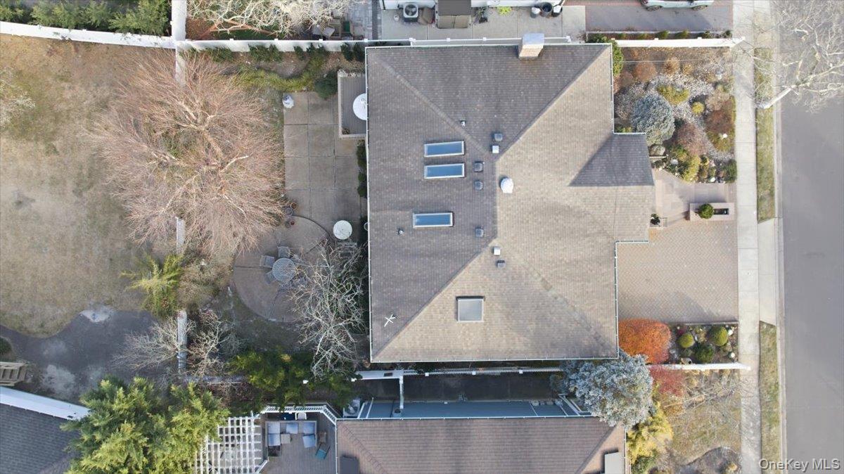 31 Regent Drive, Lido Beach, NY 11561