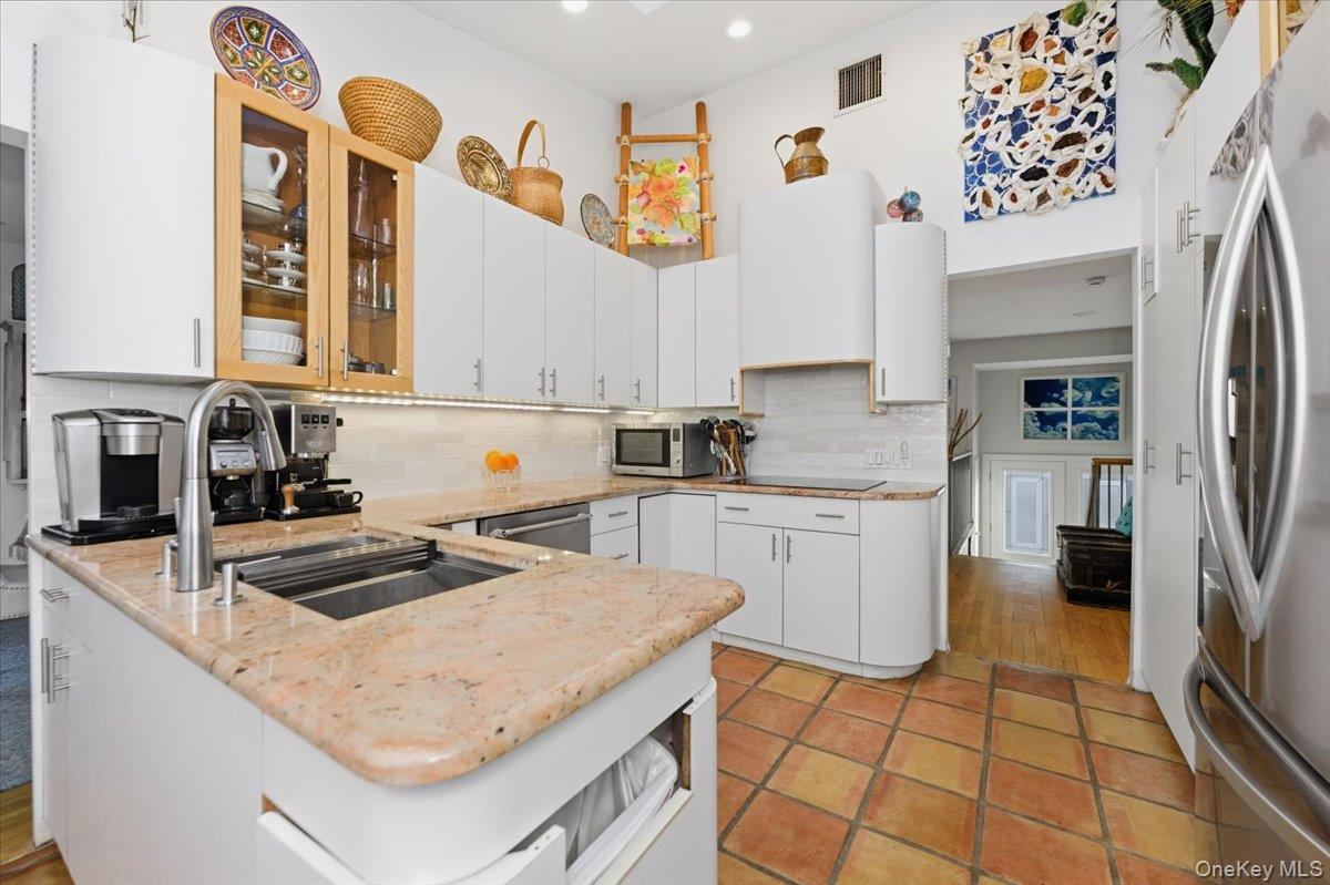 31 Regent Drive, Lido Beach, NY 11561