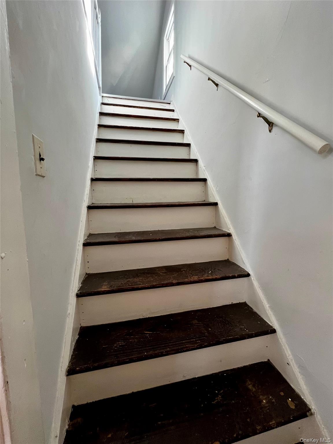 112 Central Avenue, Lynbrook, NY 11563