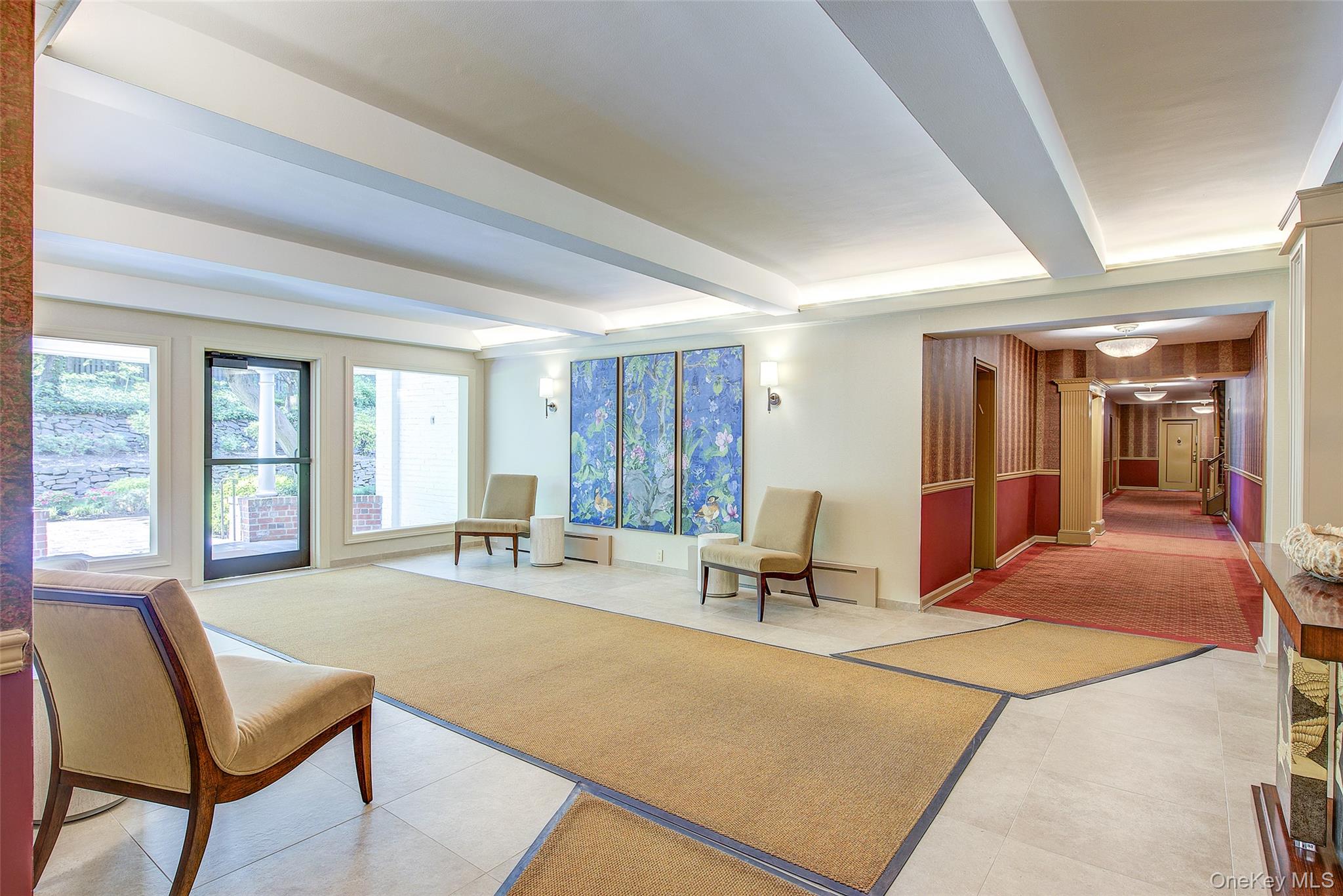 2 Town House Place # 2-H, Great Neck, NY 11021