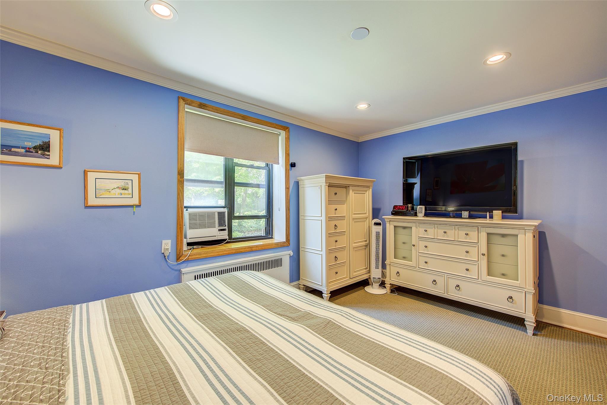 2 Town House Place # 2-H, Great Neck, NY 11021