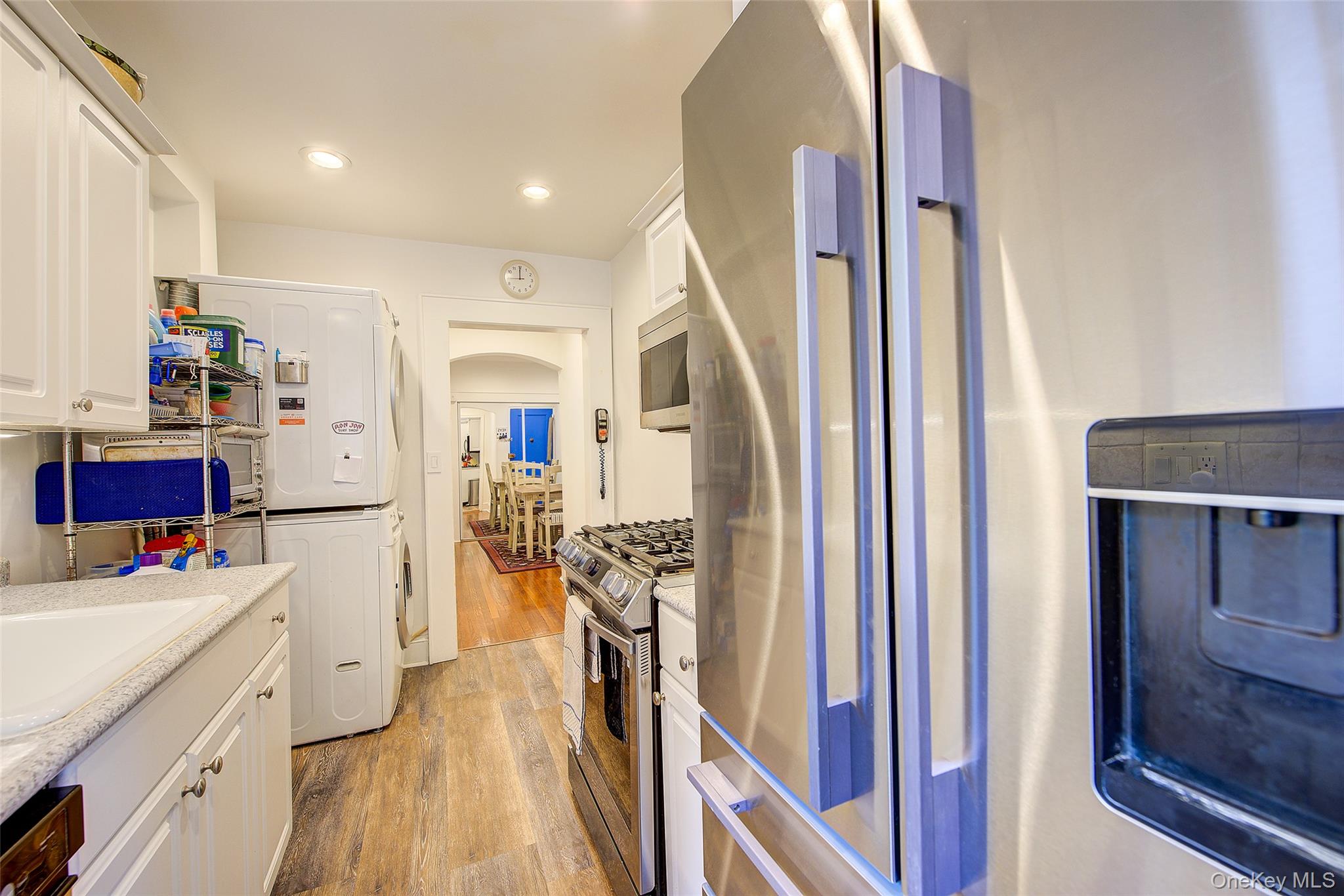 2 Town House Place # 2-H, Great Neck, NY 11021