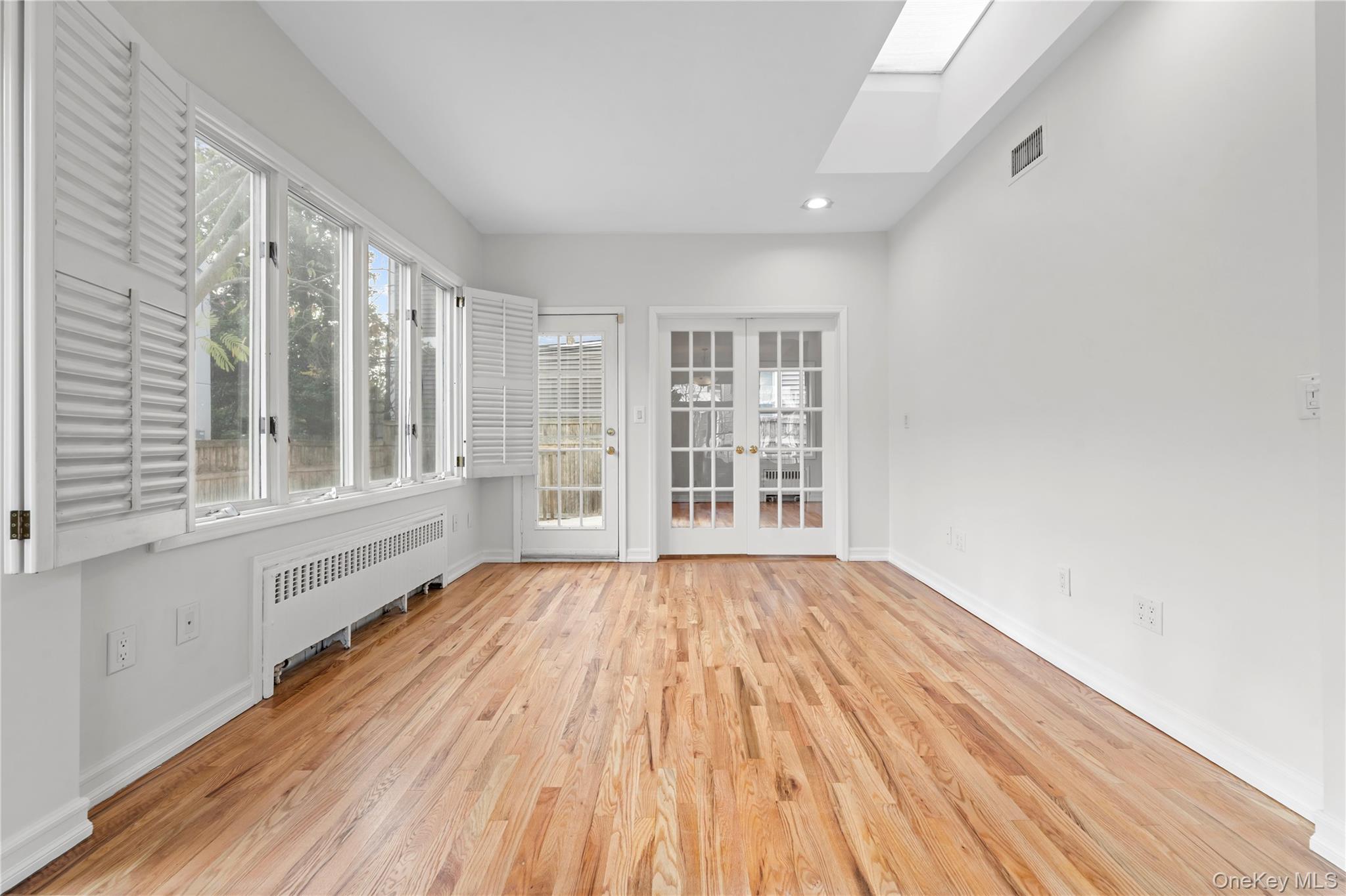 31 Barnes Street, Long Beach, NY 11561