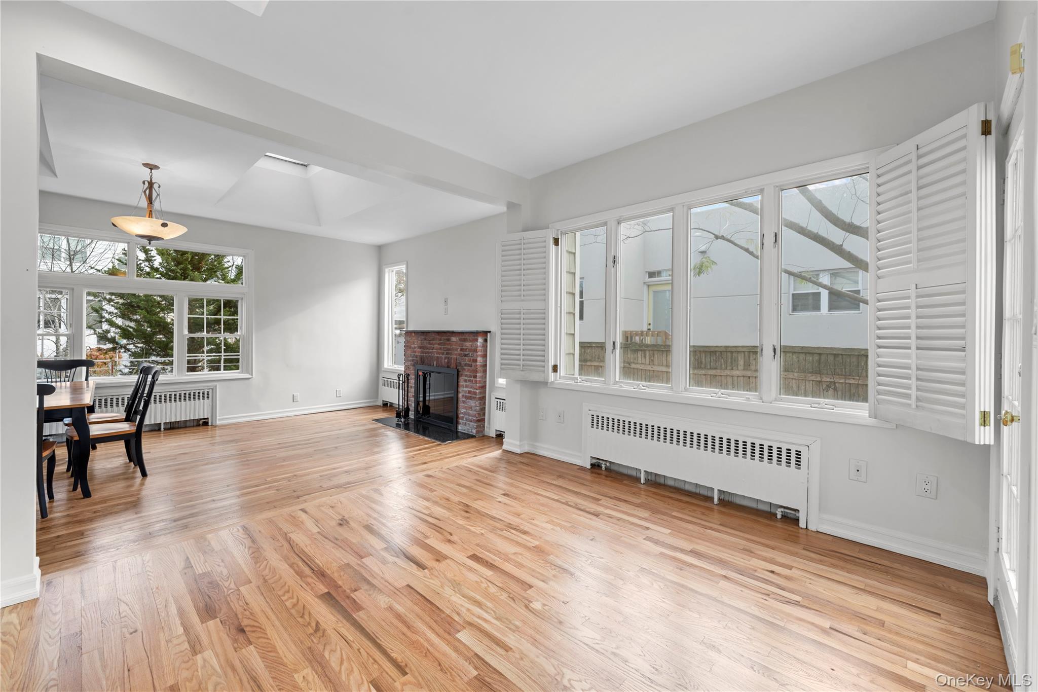 31 Barnes Street, Long Beach, NY 11561