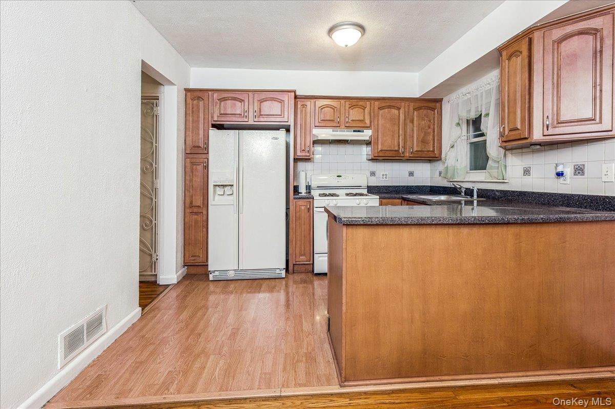 2125 Homer Avenue, Bronx, NY 10473