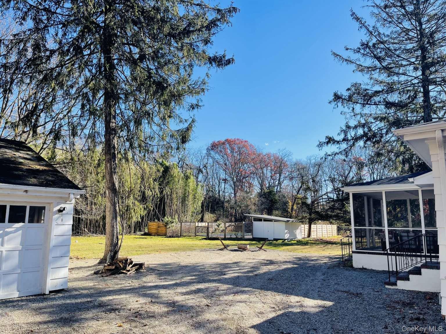 35 Mott Lane, Brookhaven, NY 11719