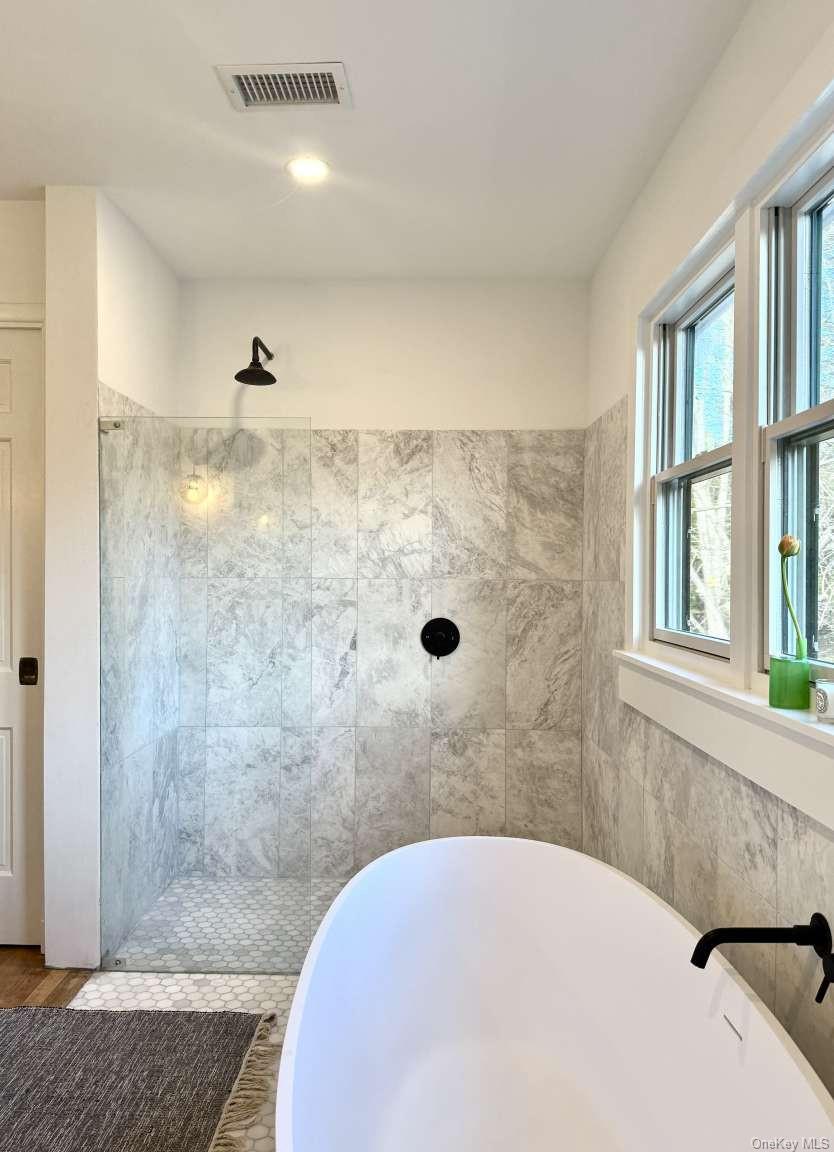 35 Mott Lane, Brookhaven, NY 11719