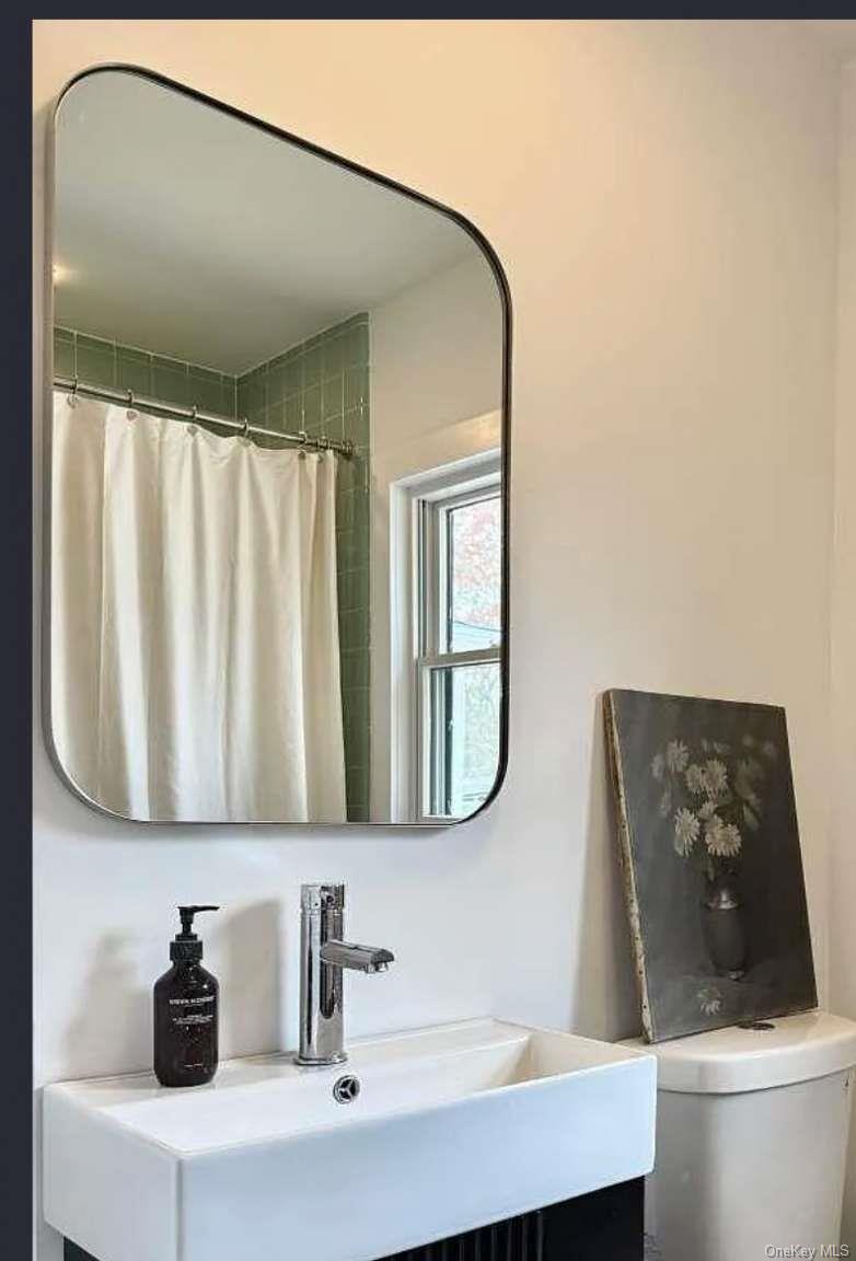 35 Mott Lane, Brookhaven, NY 11719