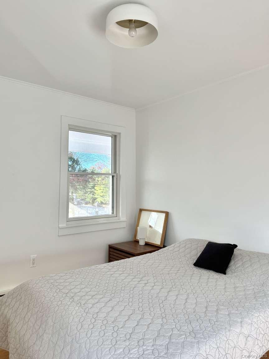 35 Mott Lane, Brookhaven, NY 11719