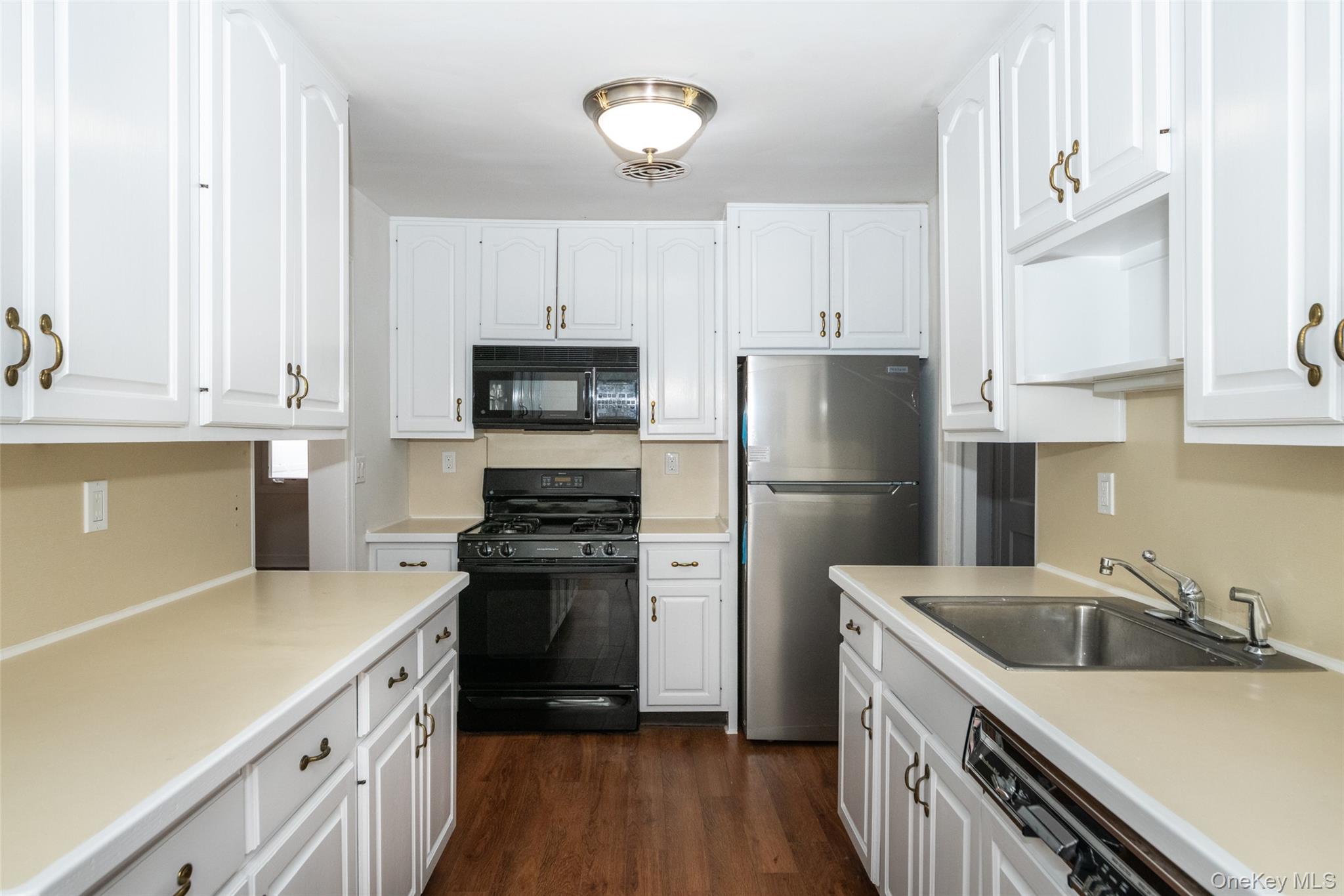 83 Stevenson Avenue, Hartsdale, NY 10530