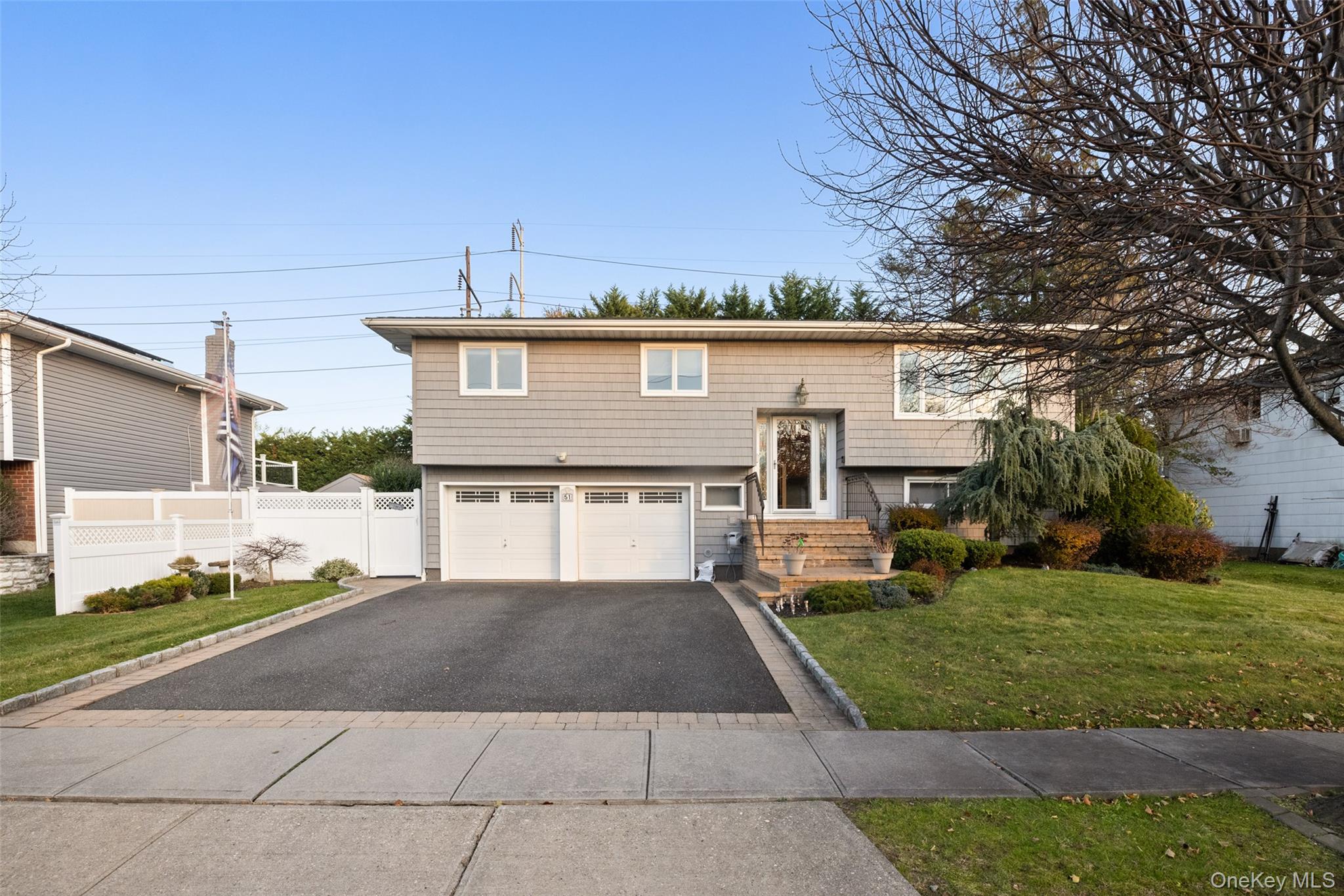 51 Deer Lane, Hicksville, NY 11801