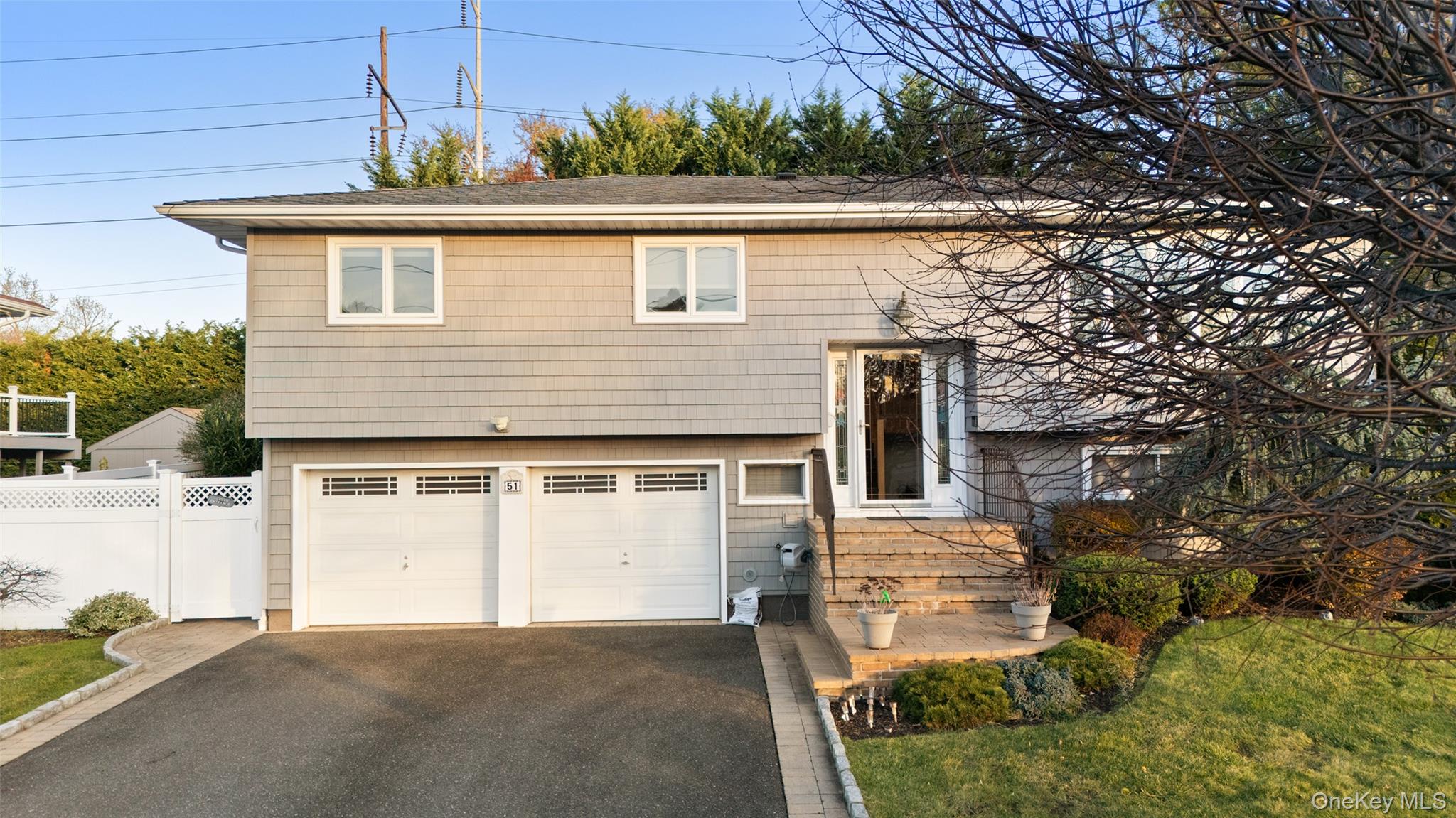 51 Deer Lane, Hicksville, NY 11801