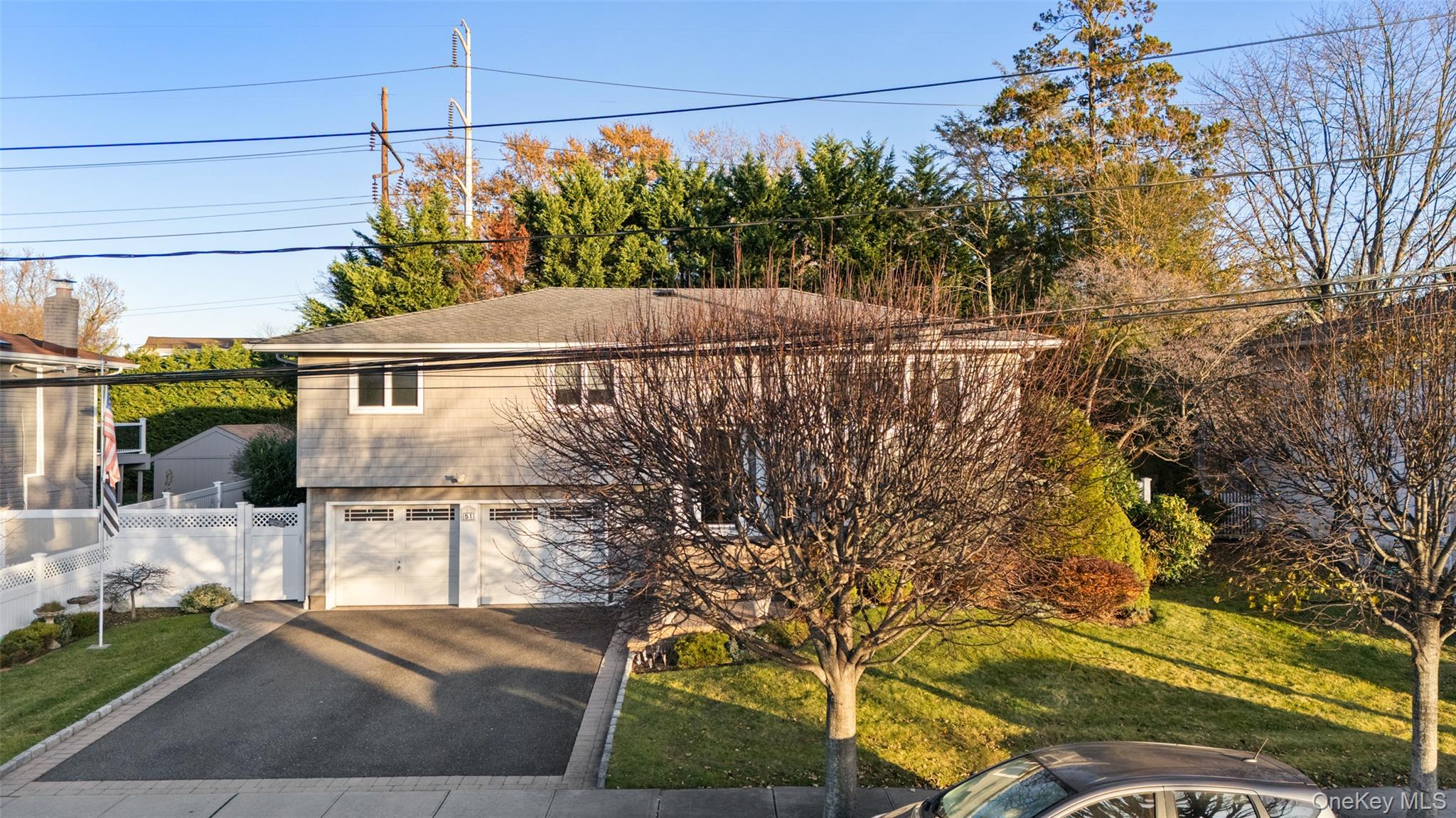 51 Deer Lane, Hicksville, NY 11801