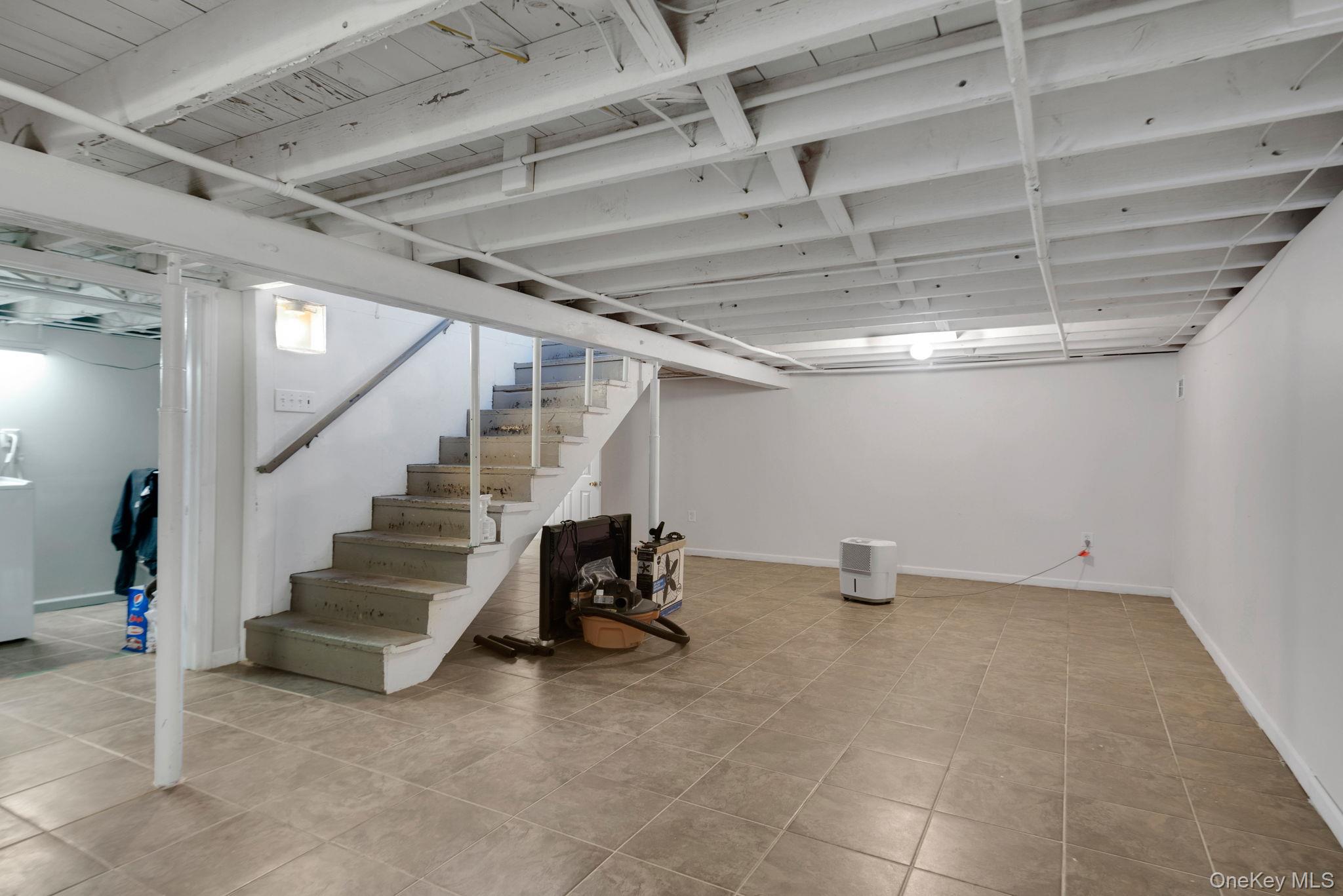 11 Sunset Drive, New Windsor, NY 12553