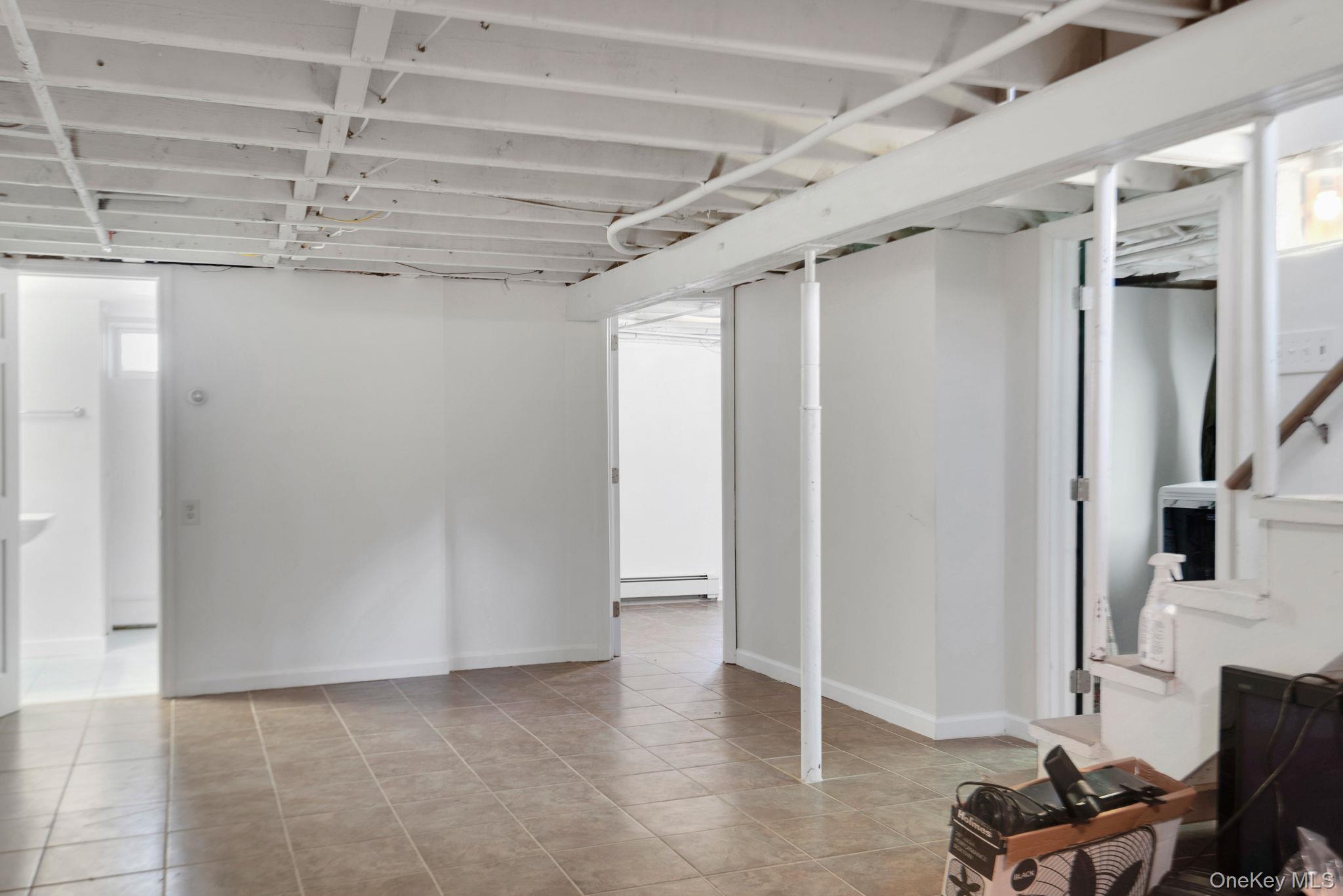 11 Sunset Drive, New Windsor, NY 12553