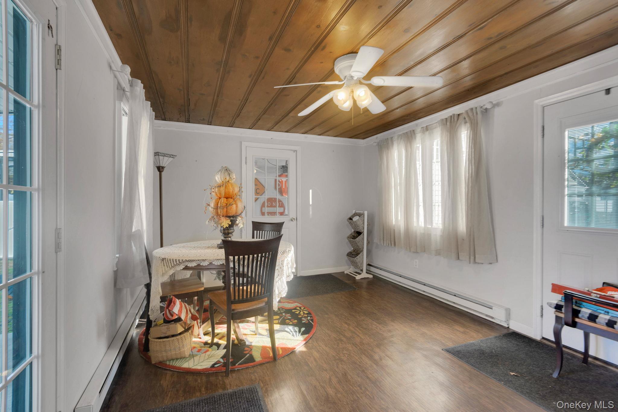 11 Sunset Drive, New Windsor, NY 12553