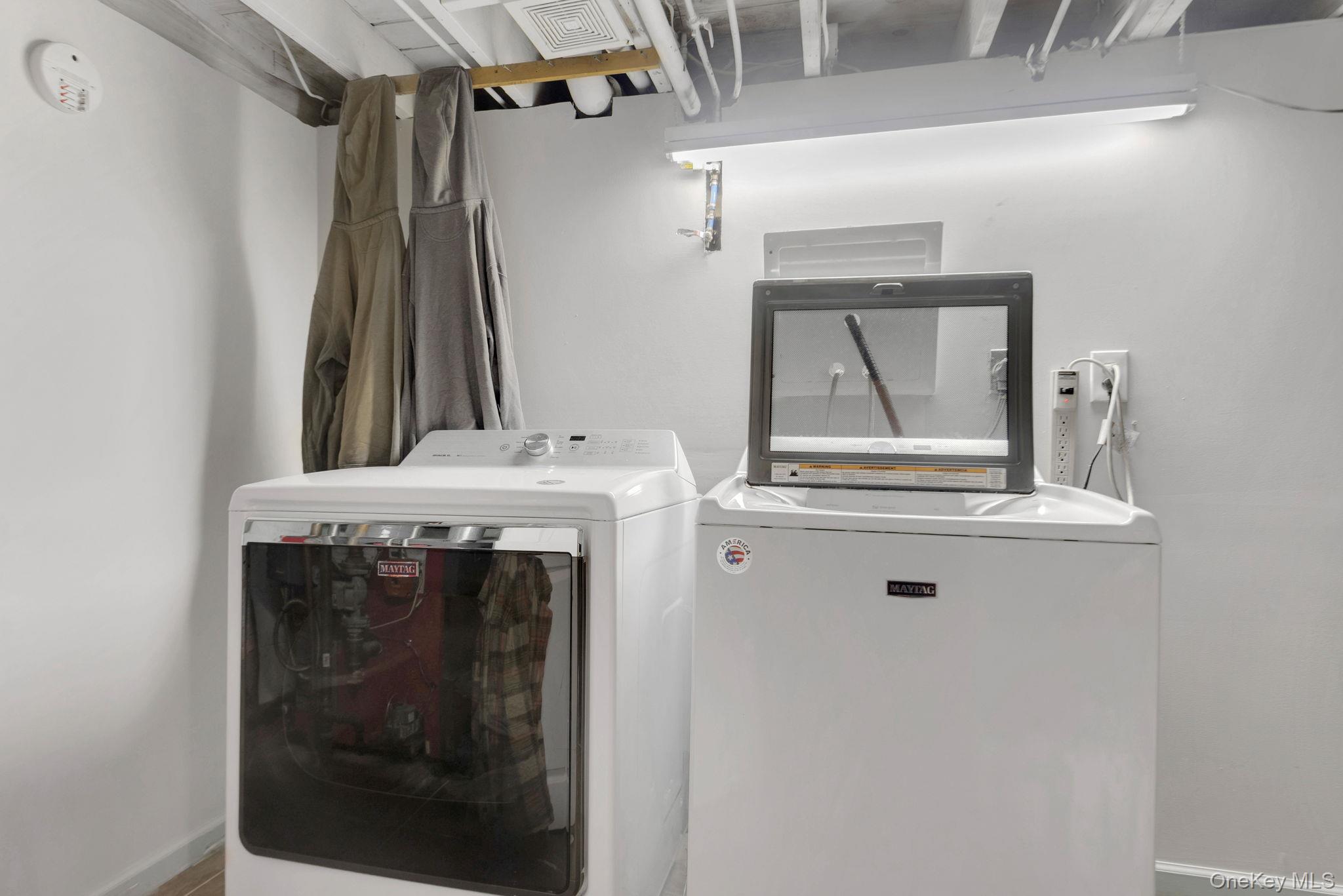 11 Sunset Drive, New Windsor, NY 12553