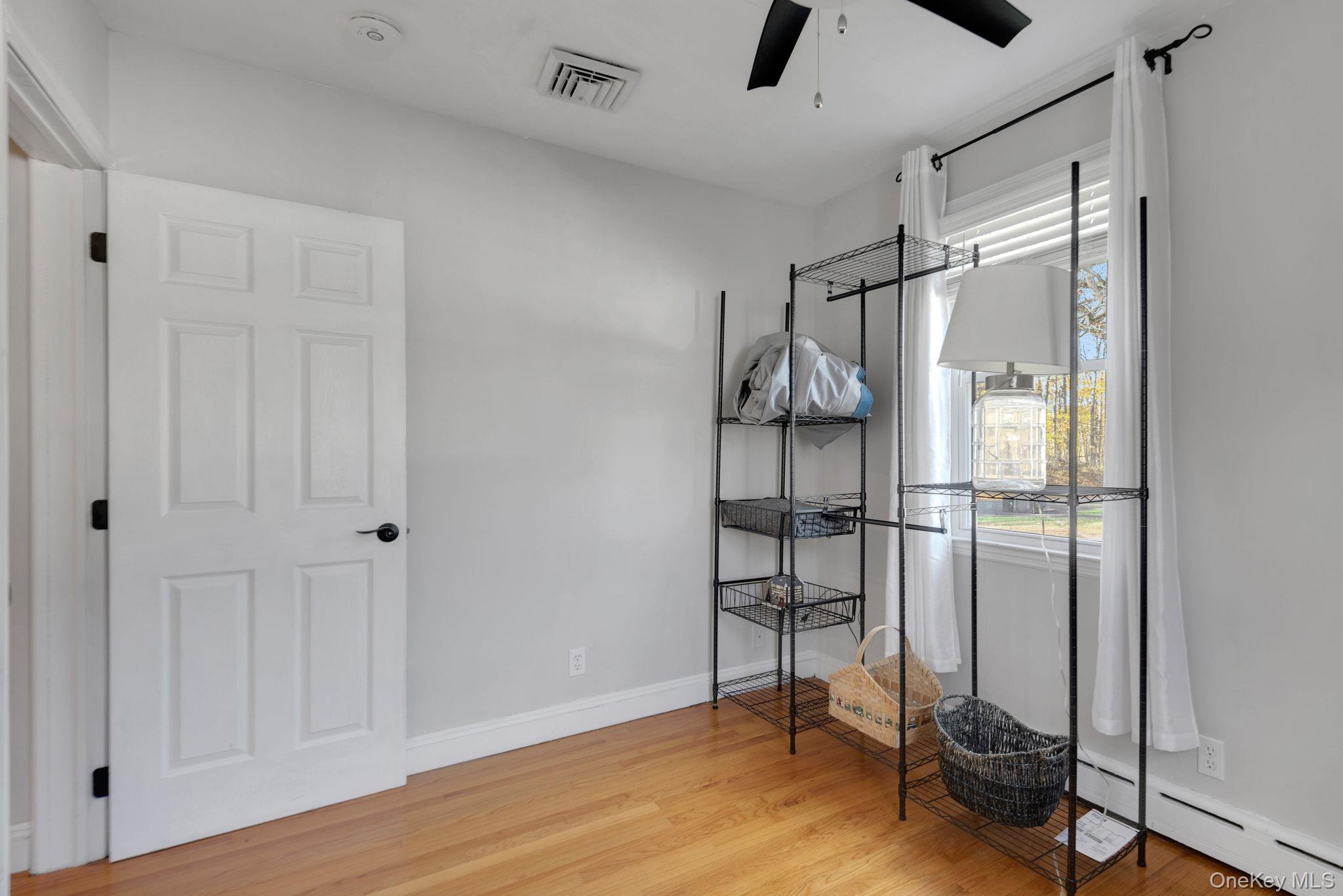 11 Sunset Drive, New Windsor, NY 12553