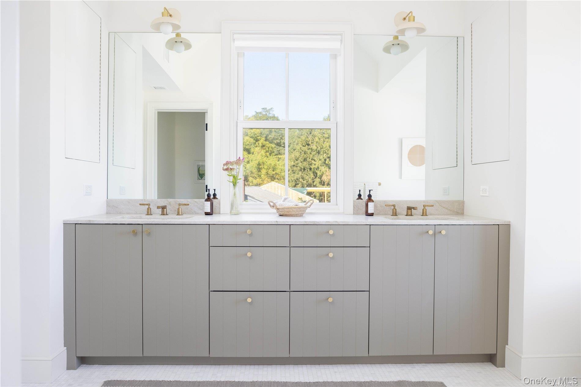 400 Youngs Road, Orient, NY 11957