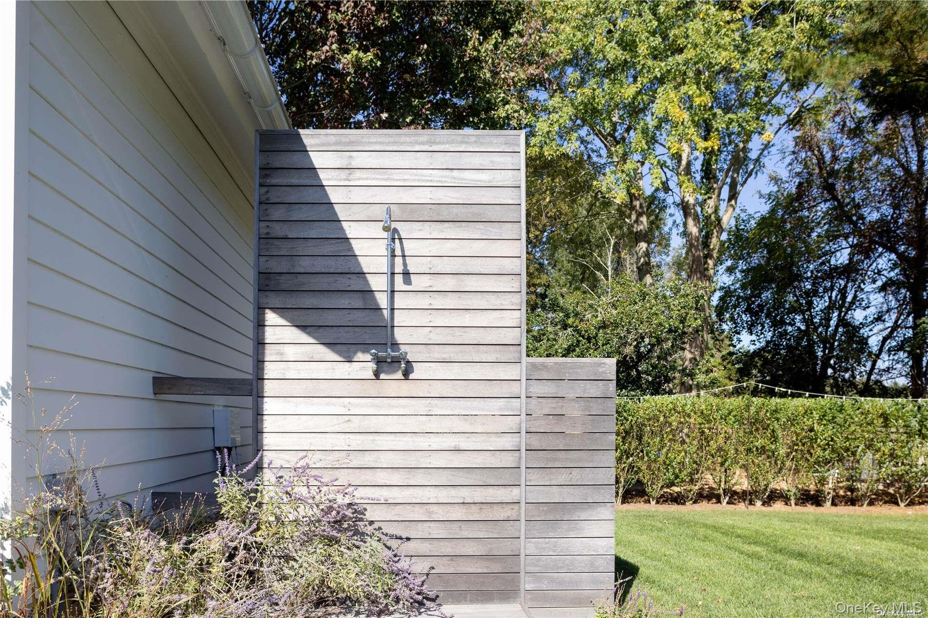 400 Youngs Road, Orient, NY 11957