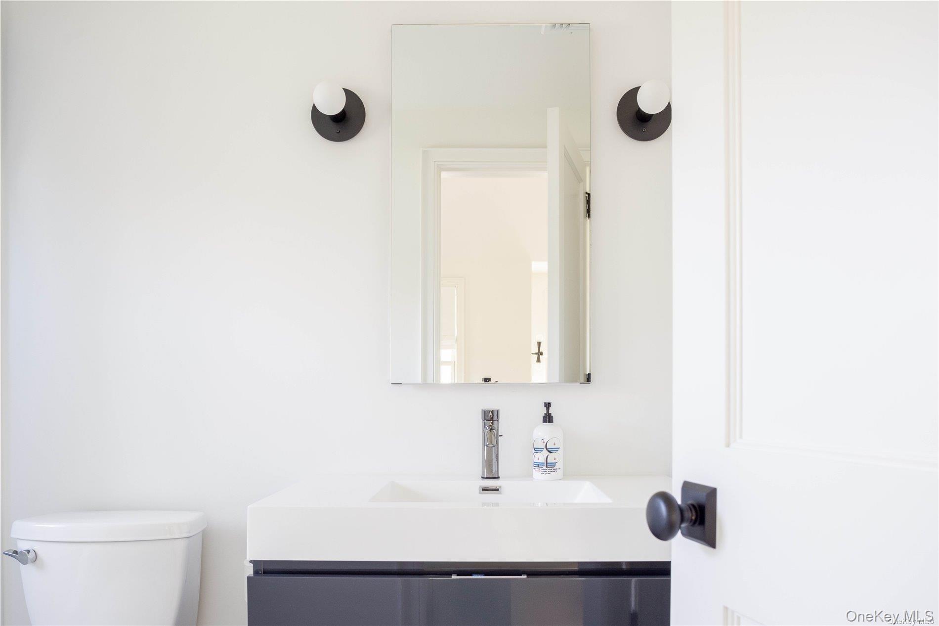 400 Youngs Road, Orient, NY 11957