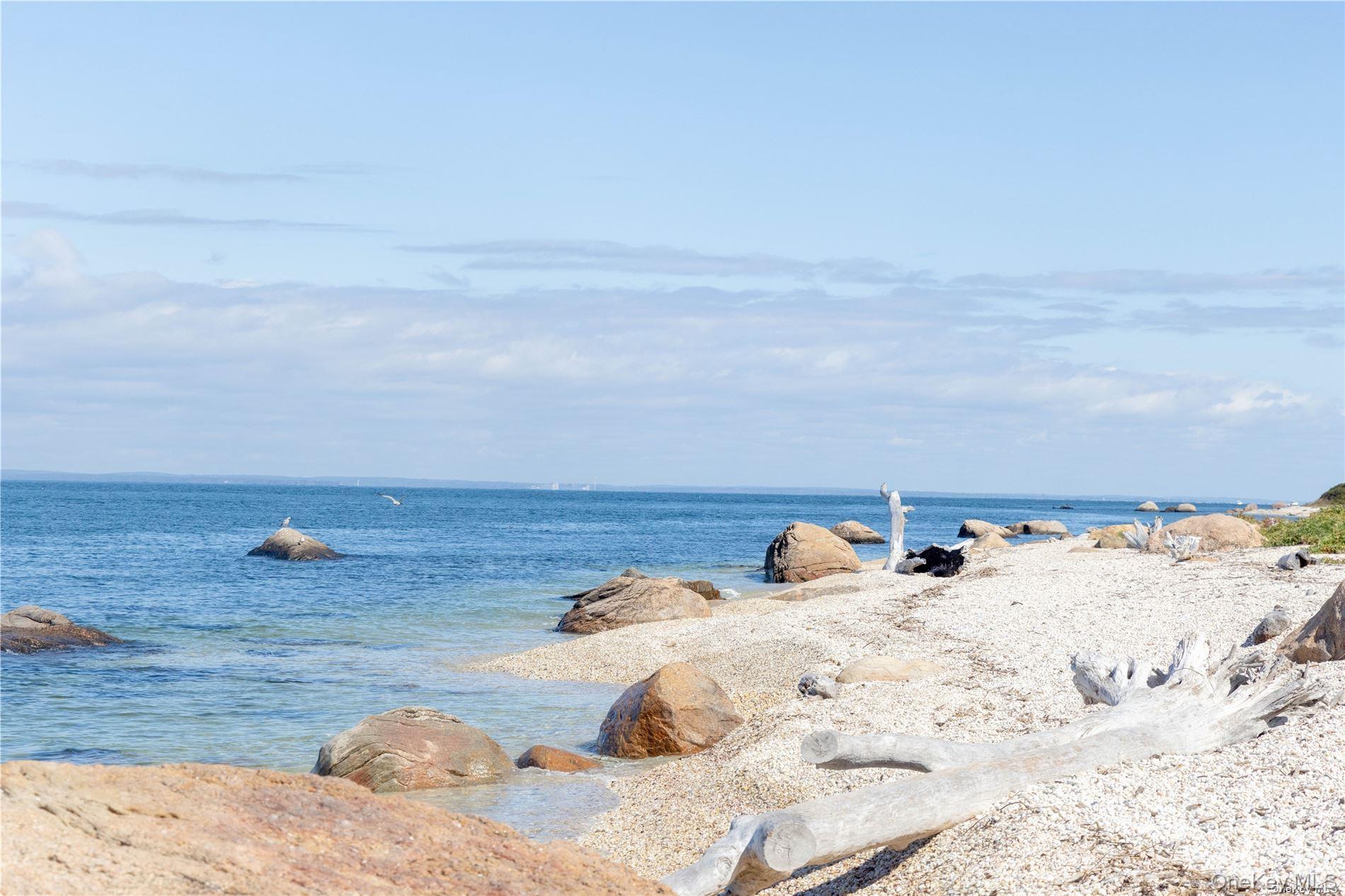 400 Youngs Road, Orient, NY 11957