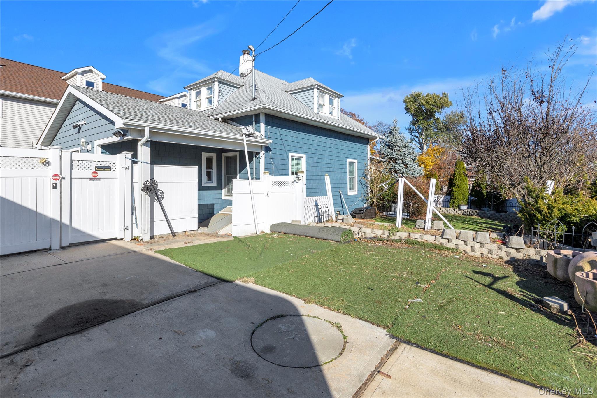 81 Fairground Avenue, Huntington Station, NY 11746