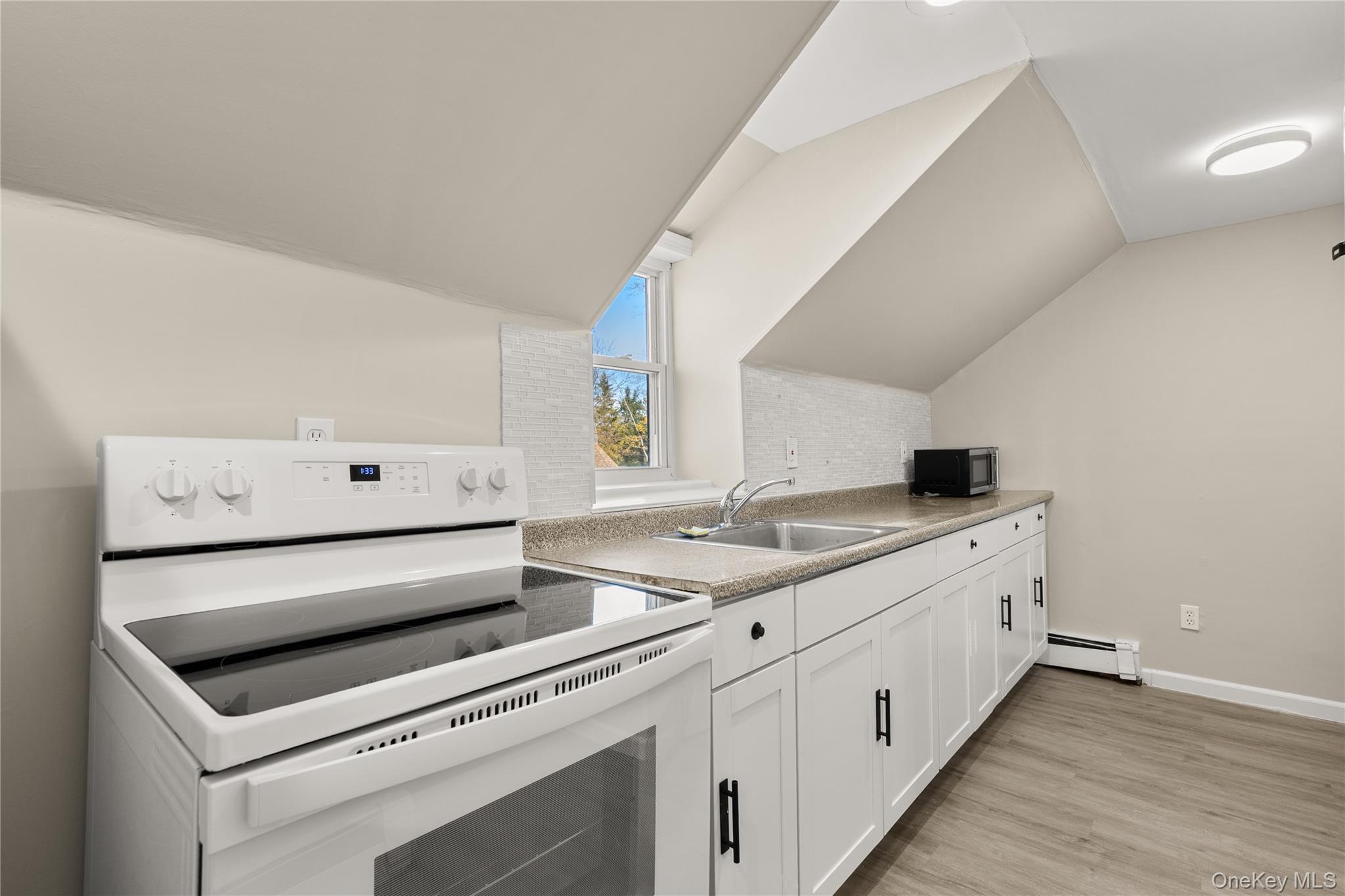 174 Mills Pond Road # 2D, Saint James, NY 11780