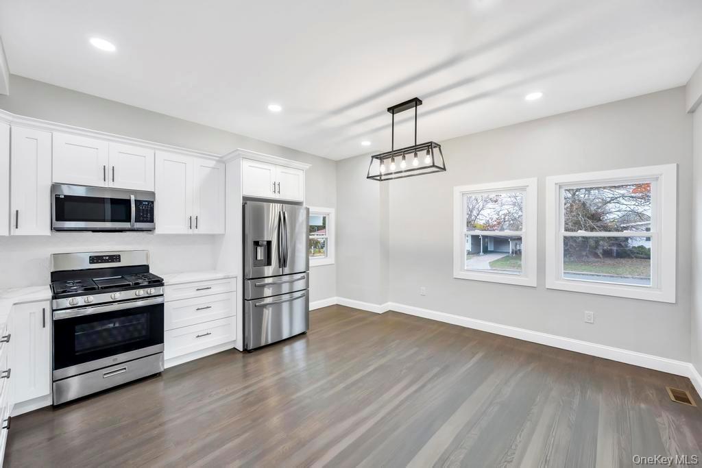 15 Duane Drive, Ronkonkoma, NY 11779