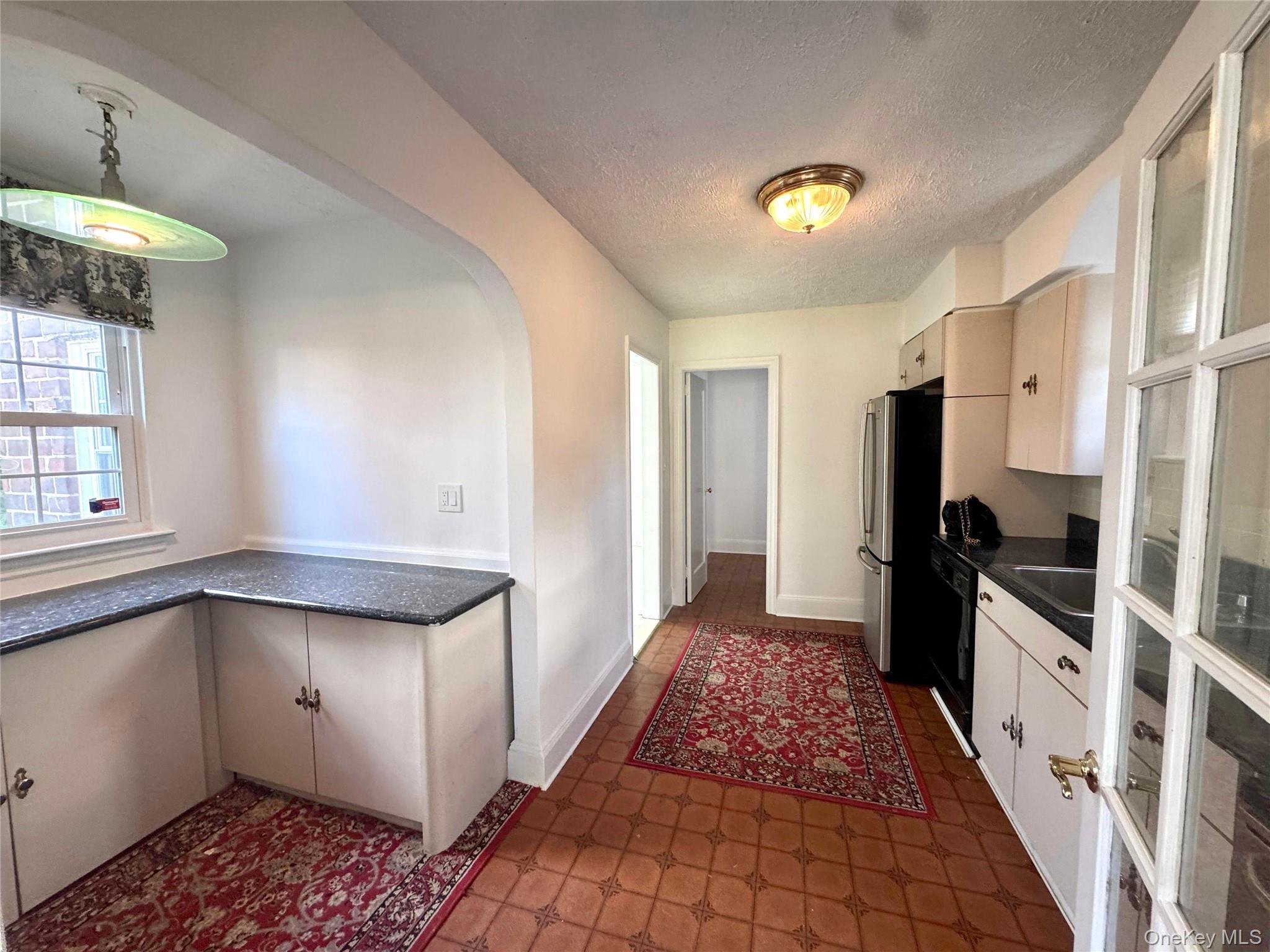 84 Surrey Lane, Hempstead, NY 11550