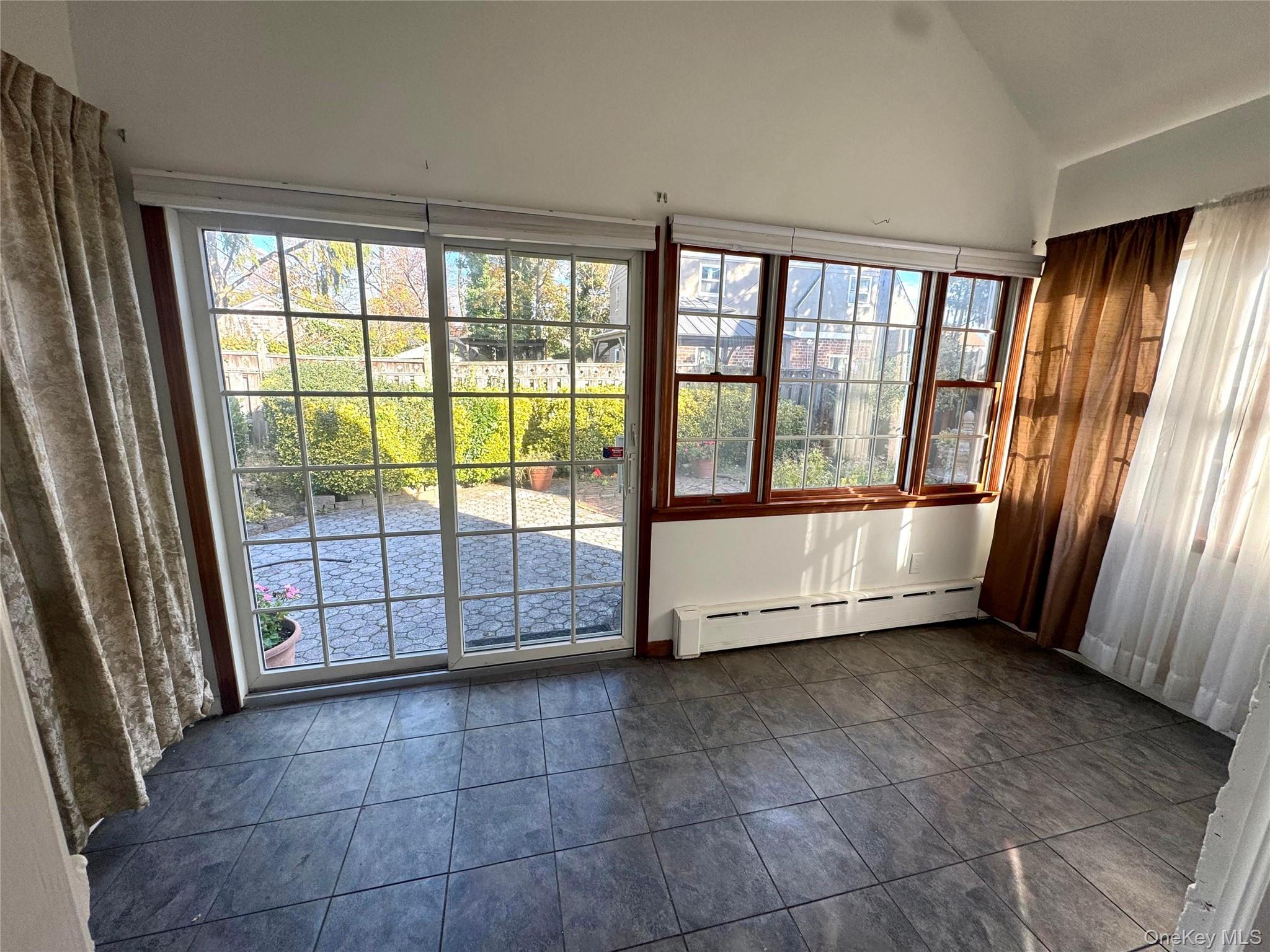 84 Surrey Lane, Hempstead, NY 11550