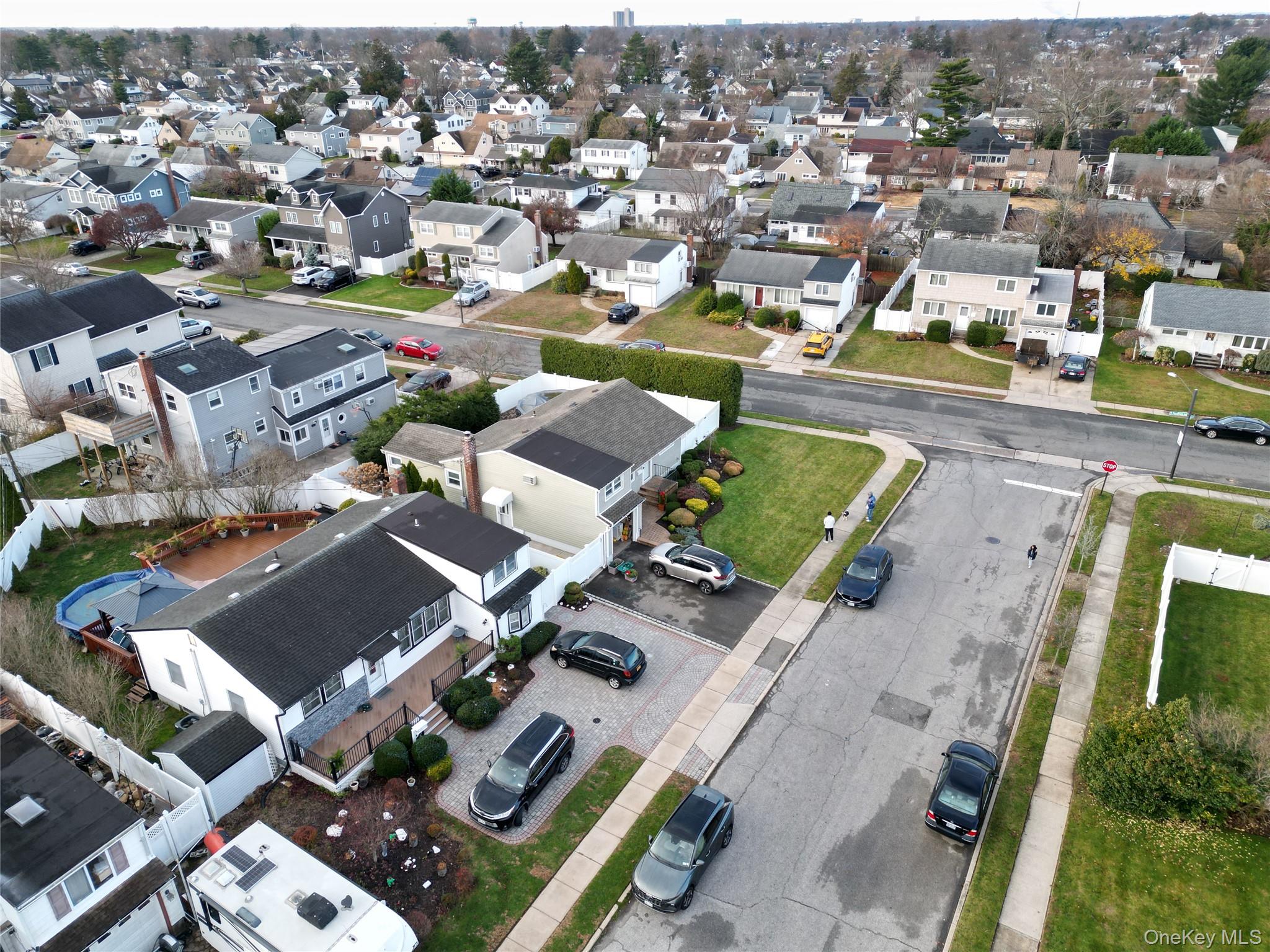 48 Elliot Drive, Hicksville, NY 11801