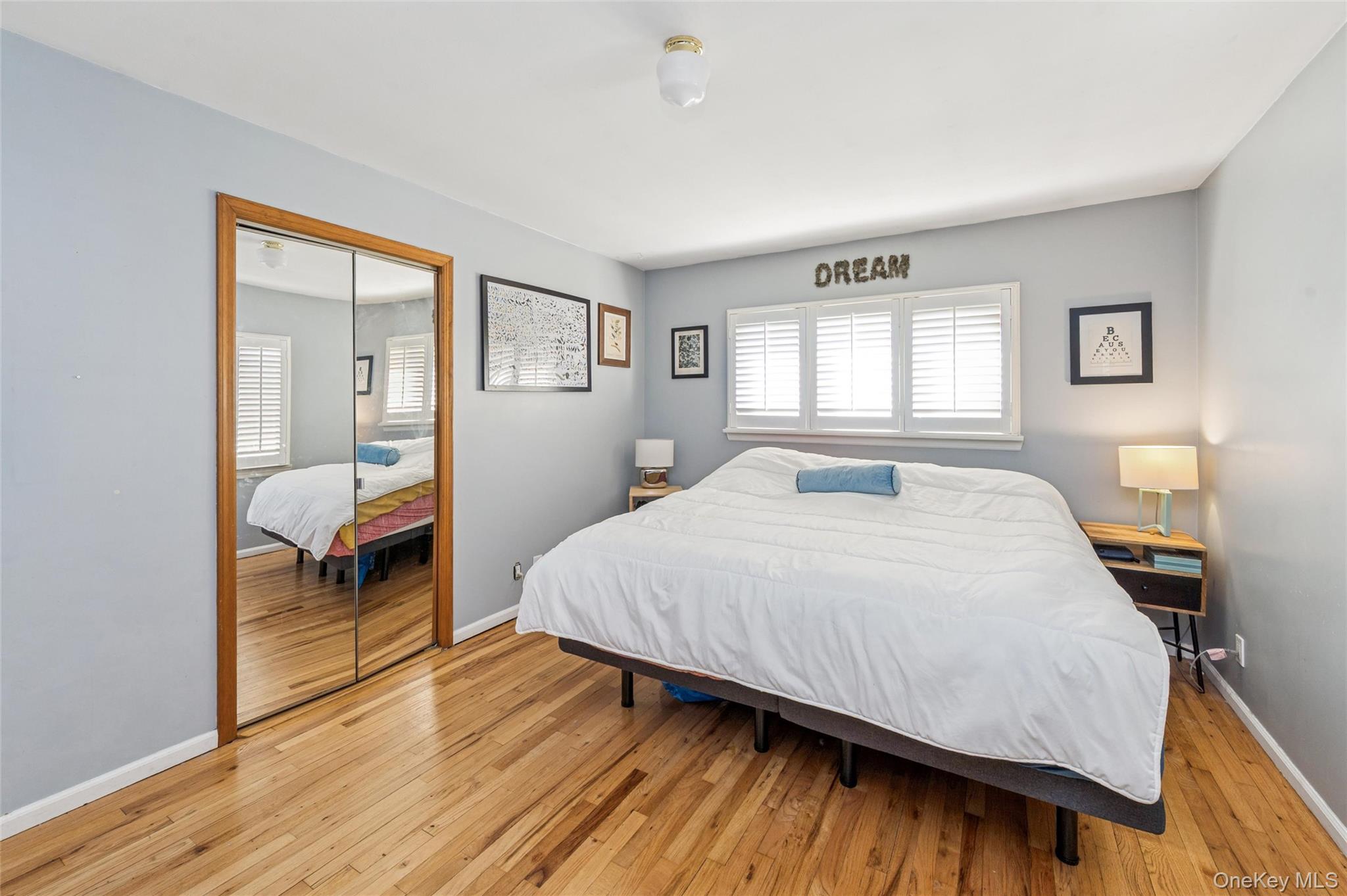 48 Elliot Drive, Hicksville, NY 11801