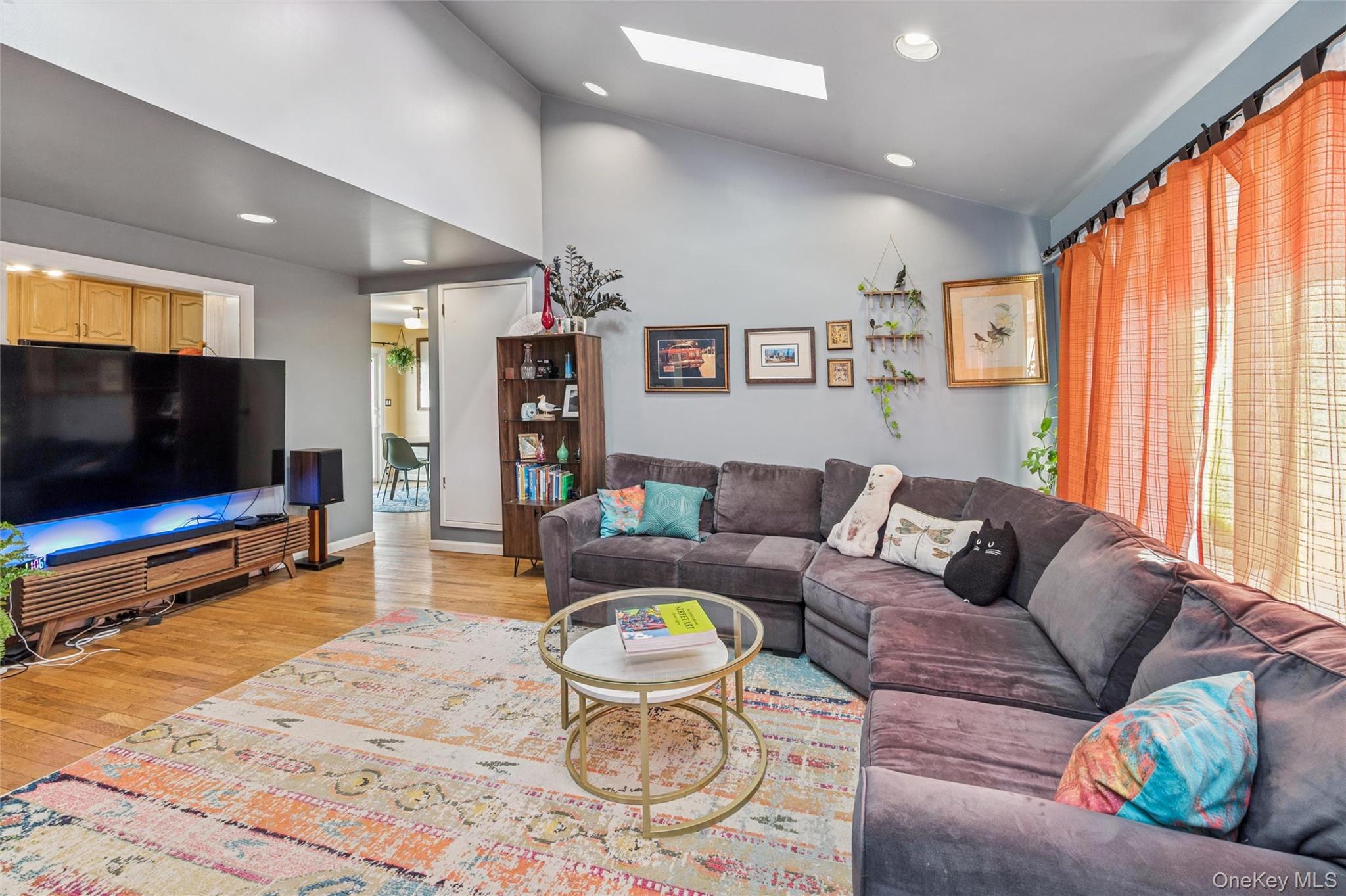 48 Elliot Drive, Hicksville, NY 11801