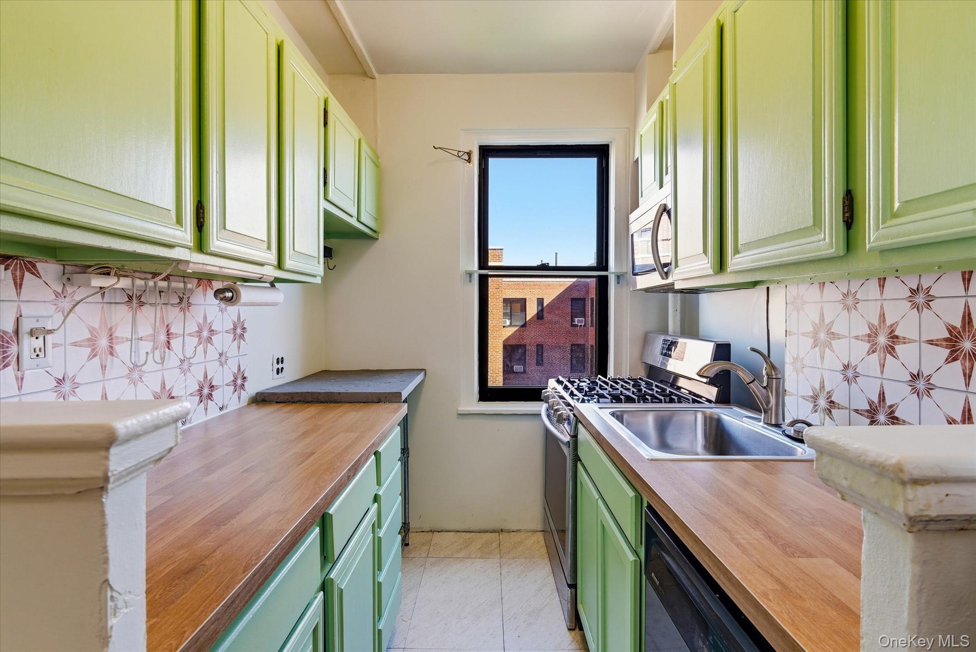 62 Park Terrace West # A77, New York (Manhattan), NY 10034