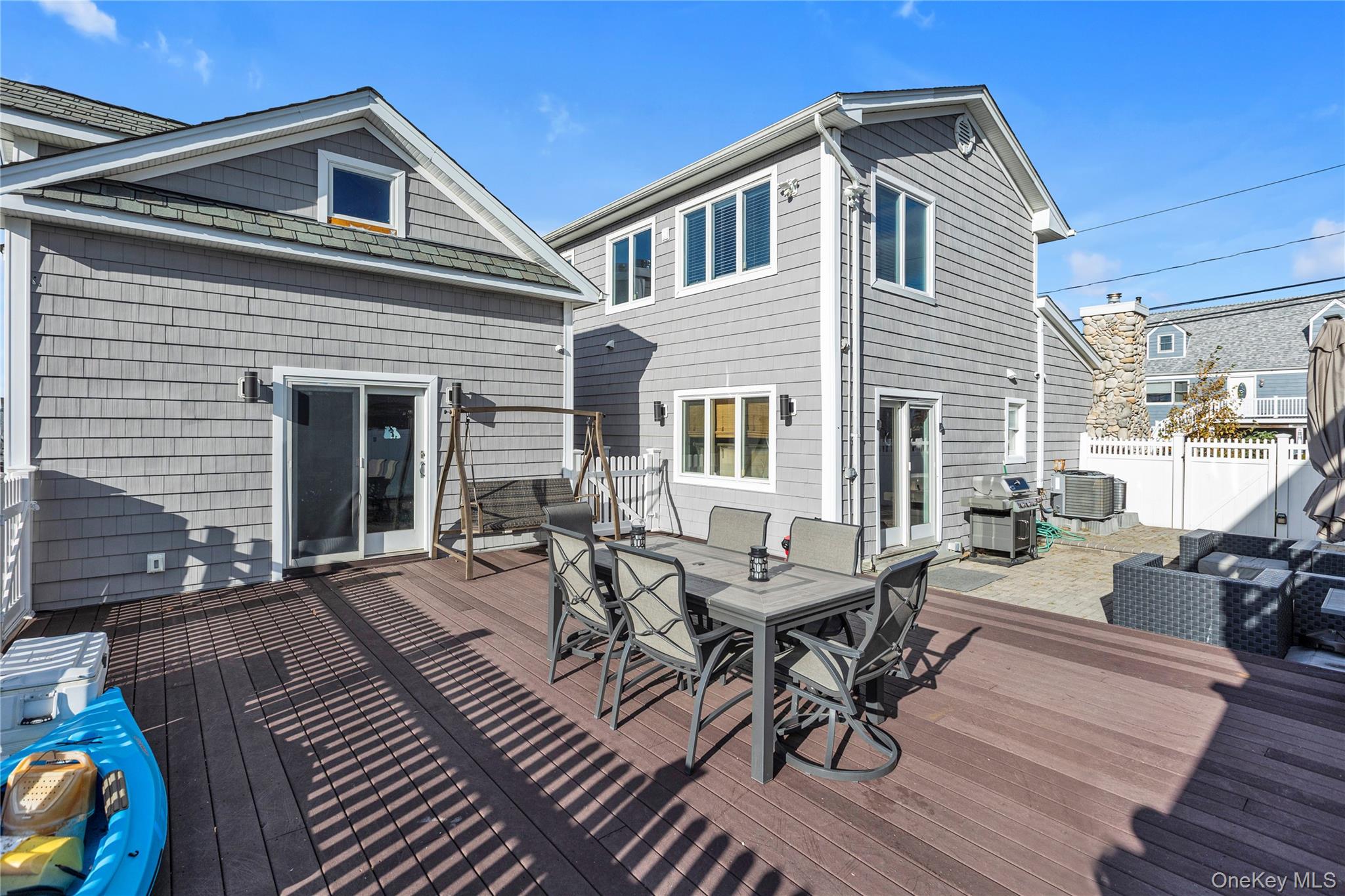 803 S 7th Street, Lindenhurst, NY 11757