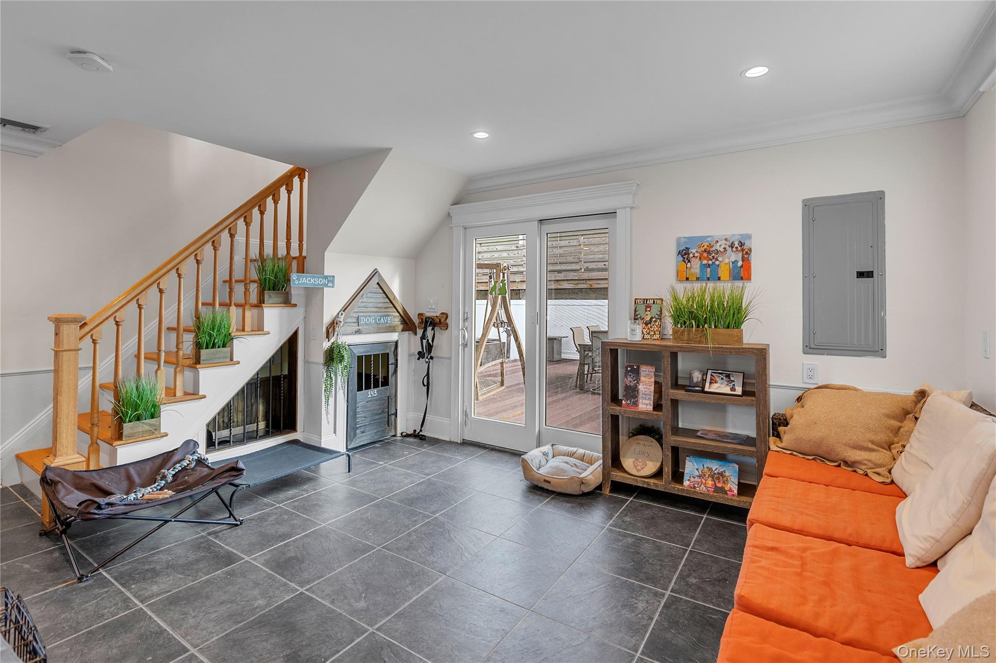 803 S 7th Street, Lindenhurst, NY 11757