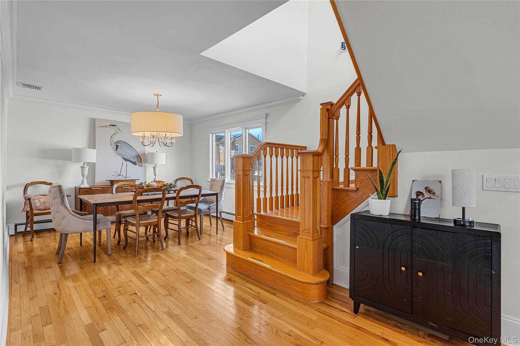 803 S 7th Street, Lindenhurst, NY 11757