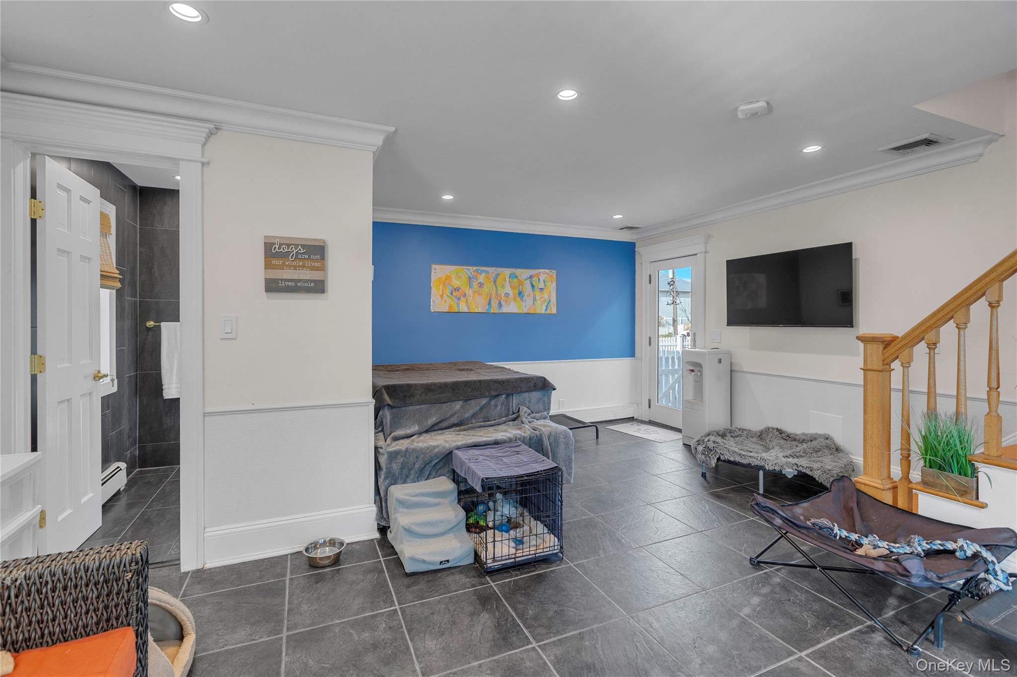 803 S 7th Street, Lindenhurst, NY 11757