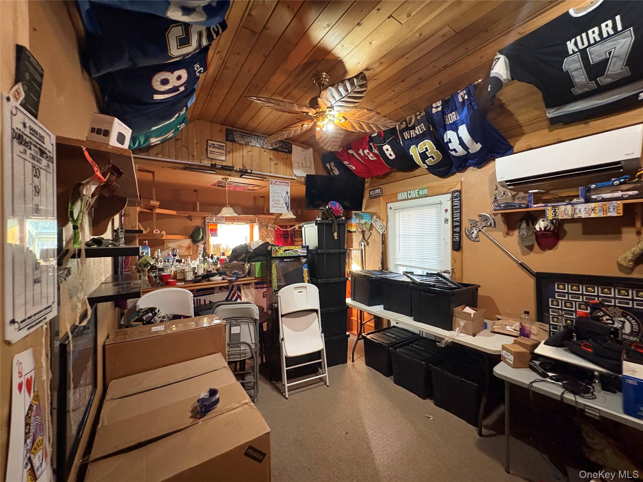 40 Alton Road, Babylon, NY 11702